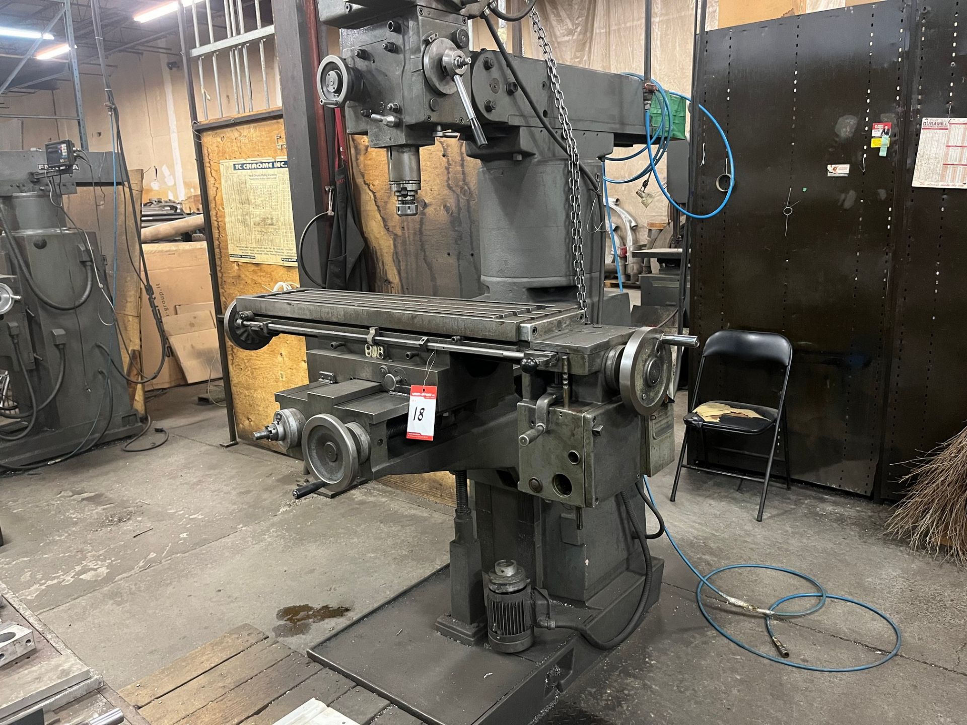 VERTICAL MILLING MACHINE, X-AXIS POWER FEED, 10” X 42” TABLE, 40 NMT SPINDLE, 84 – 2,750 RPM, STEP - Image 4 of 6