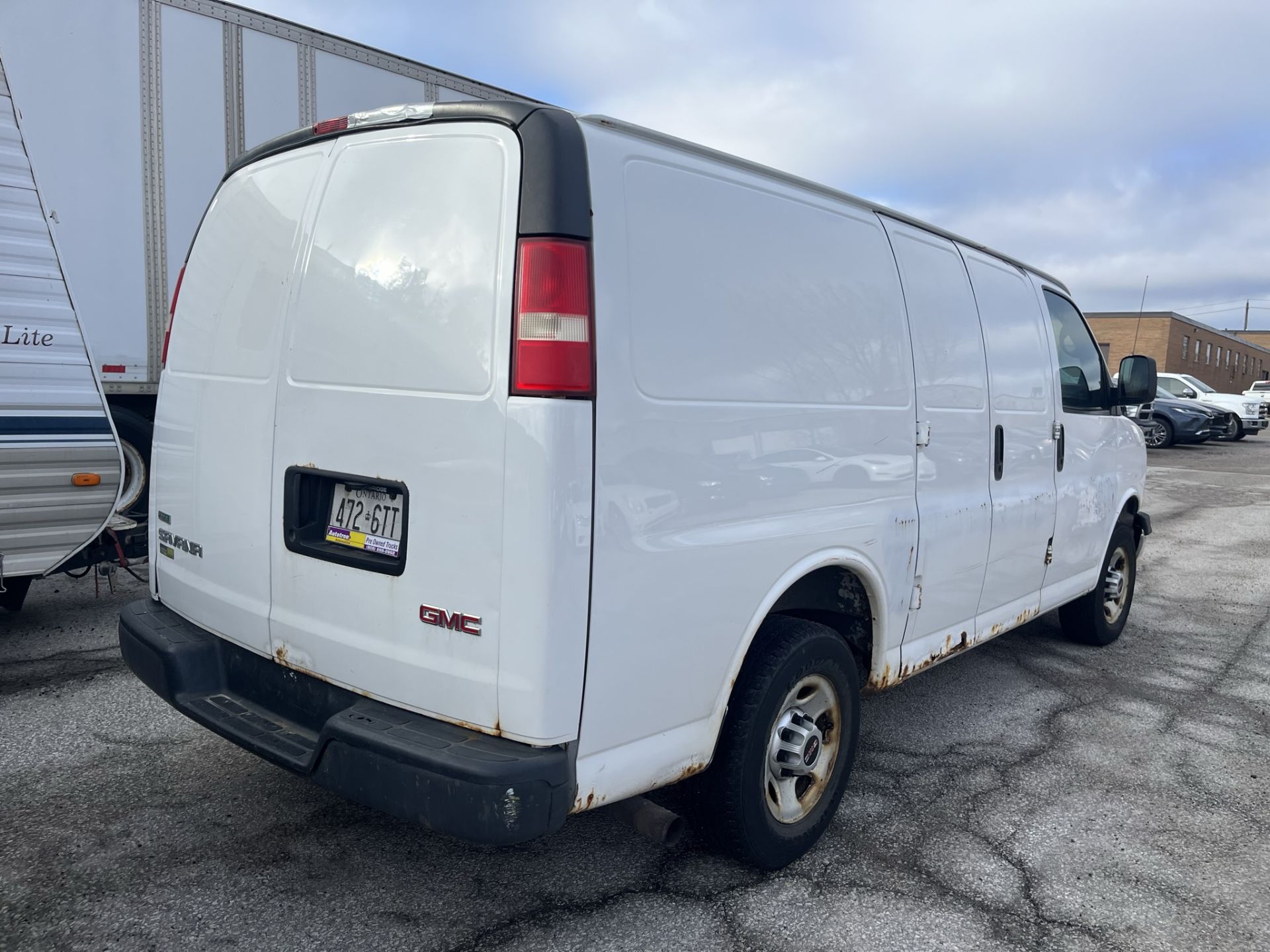 2010 GMC Savana White, Not Running JMIBL14F1D1737907 - Image 7 of 14