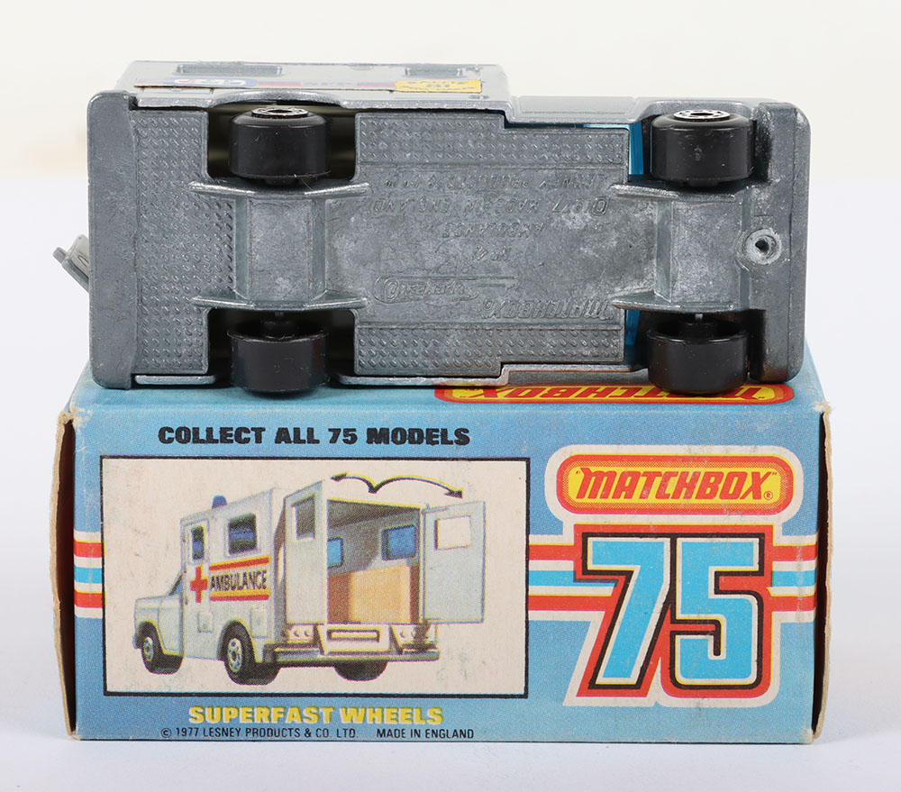 Matchbox Lesney Superfast MB-41 Ambulance with SILVER body and RALLYE 81 PARIS-DAKAR labels - Bild 5 aus 5