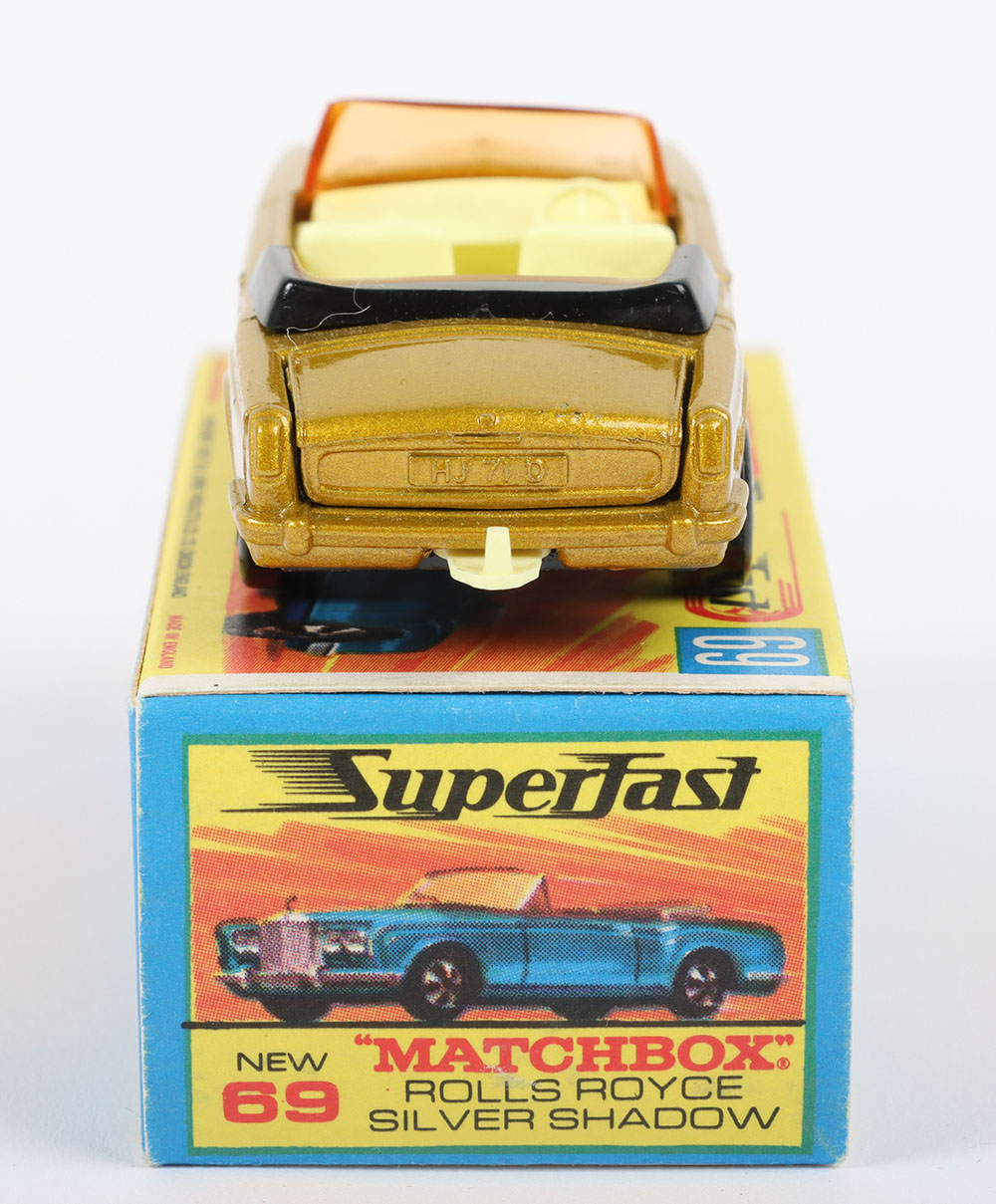 Matchbox Lesney Superfast MB-69 Rolls Royce Silver Shadow with GOLD body, DARK GREY base - Image 5 of 5