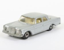 Matchbox Lesney Superfast Model MB-46 Mercedes 300 SE with scrace SILVER body