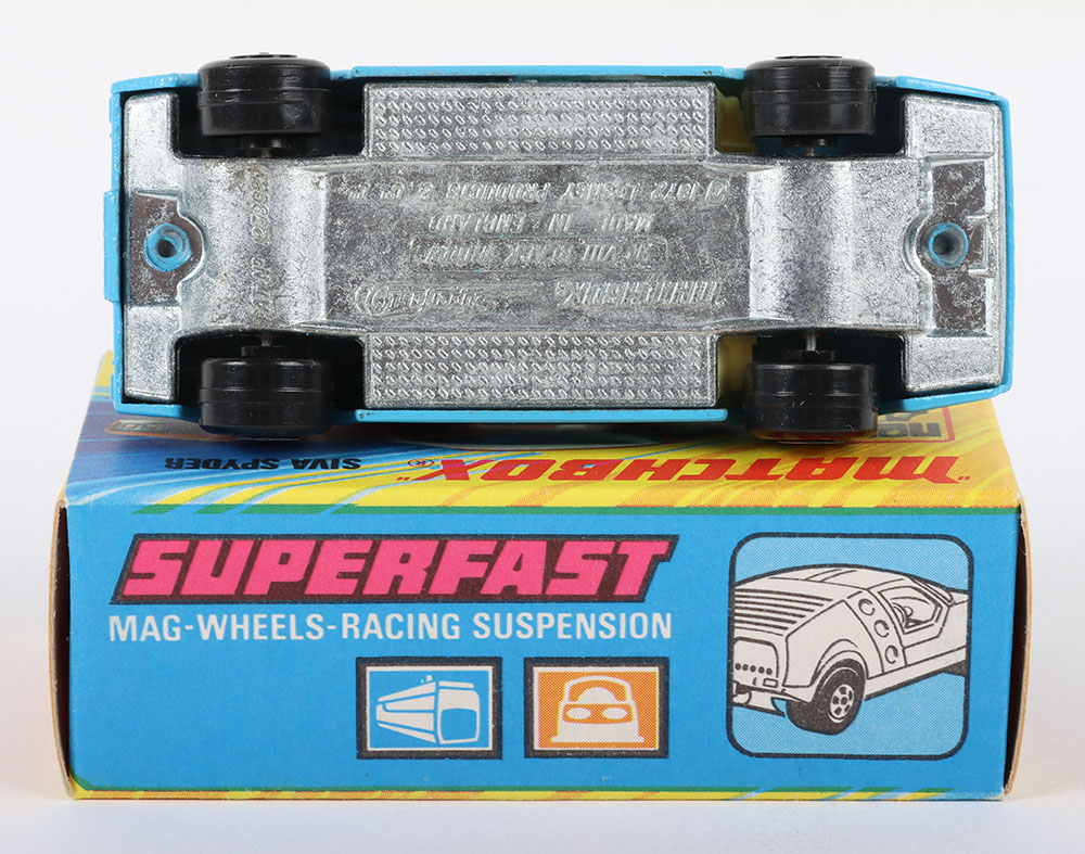 Matchbox Lesney Superfast MB-41 Siva Spyder with LIGHT BLUE body and rarer CLEAR glass - Image 5 of 5