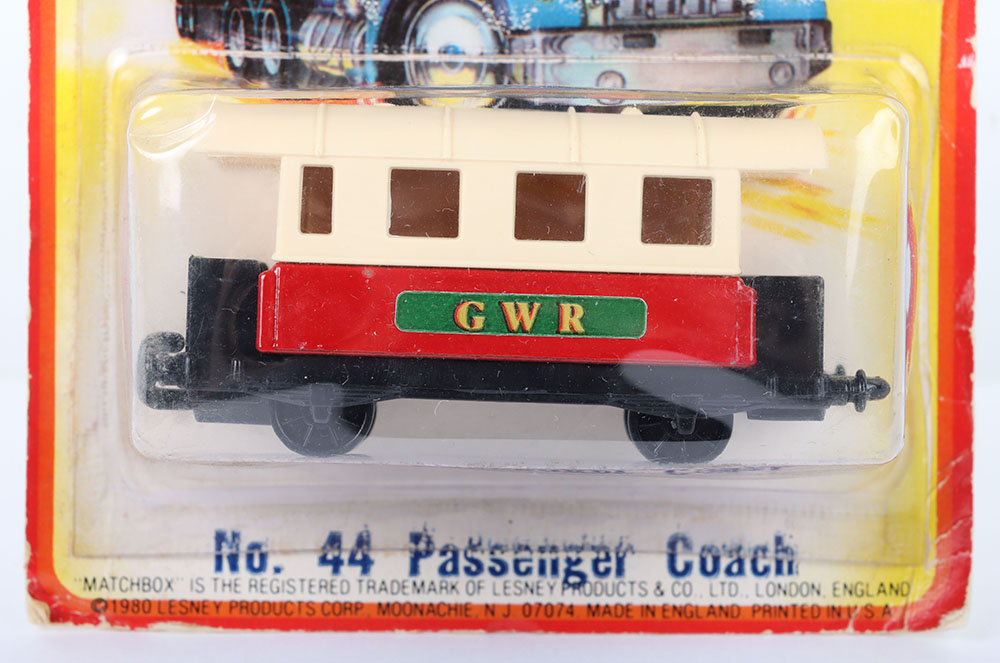 Matchbox Lesney Superfast Blisterpack Model Passenger Coach with scarcer GWR labels - Image 2 of 8