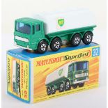 Matchbox Lesney Superfast MB-32 Leyland Petrol Tanker, Transitional model