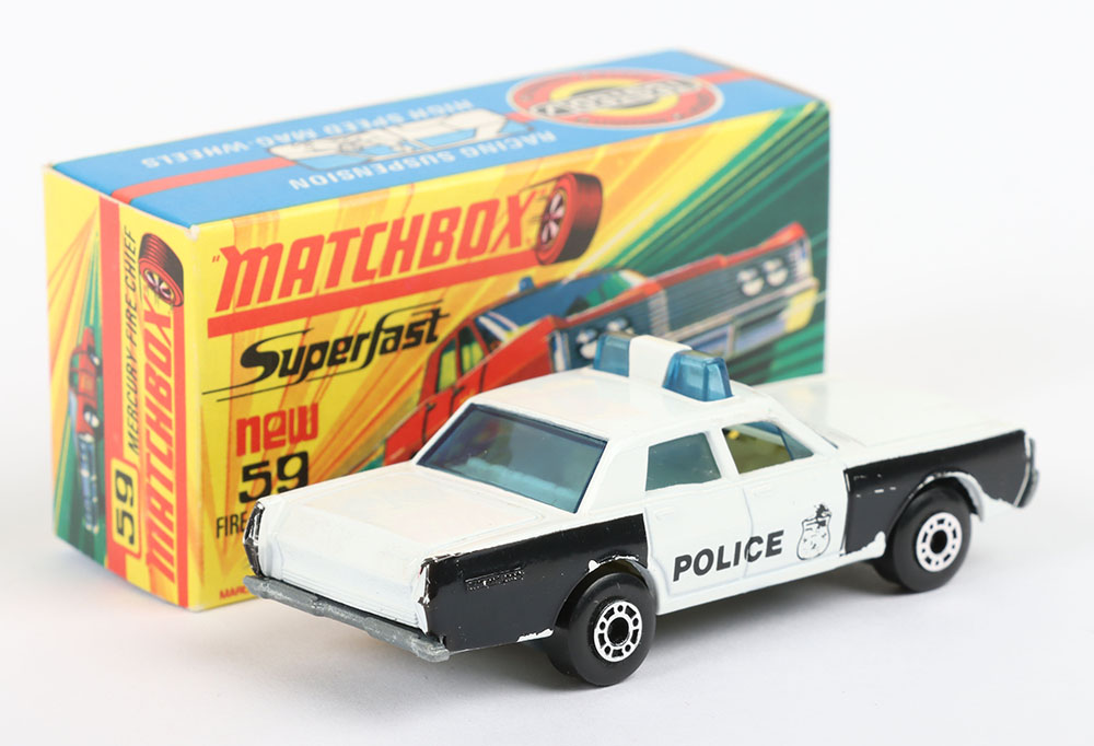 Matchbox Lesney Superfast MB-59 Fire Chief Car with rarer WHITE body and unpainted MERCURY base - Bild 5 aus 8