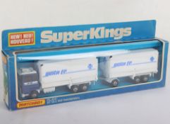 Matchbox Superkings K-21 Ford Transcontinental Santa Fe