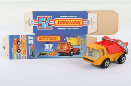 Matchbox Lesney Superfast MB-37 Skip Truck with scarce ORANGE body
