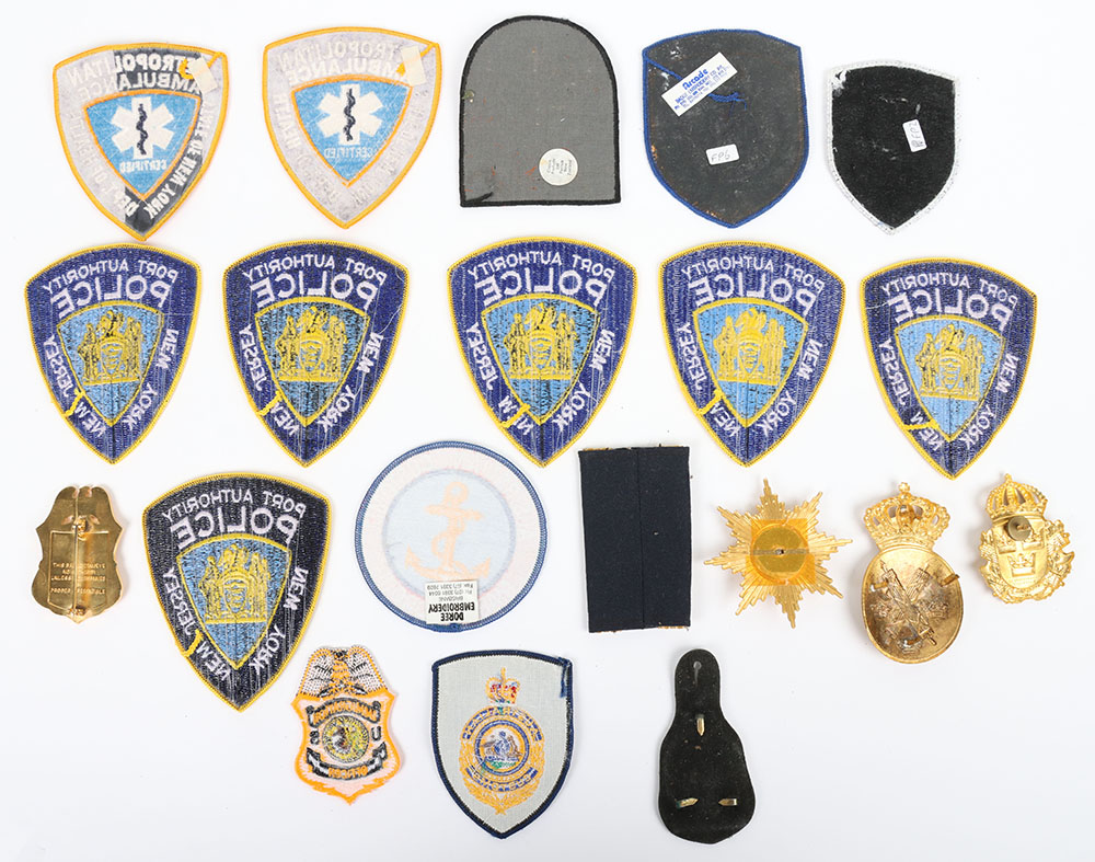 Obsolete USA Customs & Immigration officers breast badge and patch, - Image 4 of 5