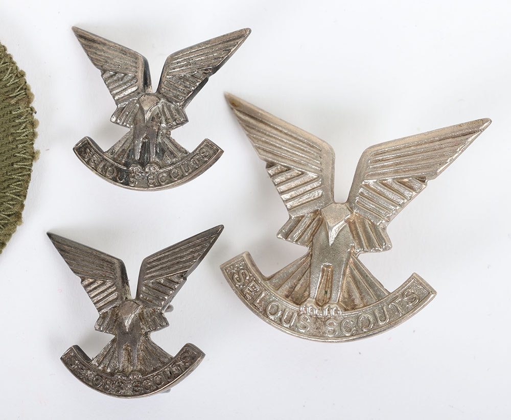 Pre 1980 UDI era Rhodesia, Selous Scouts silver Reutler maker beret badge and pair of collar badges - Image 2 of 4