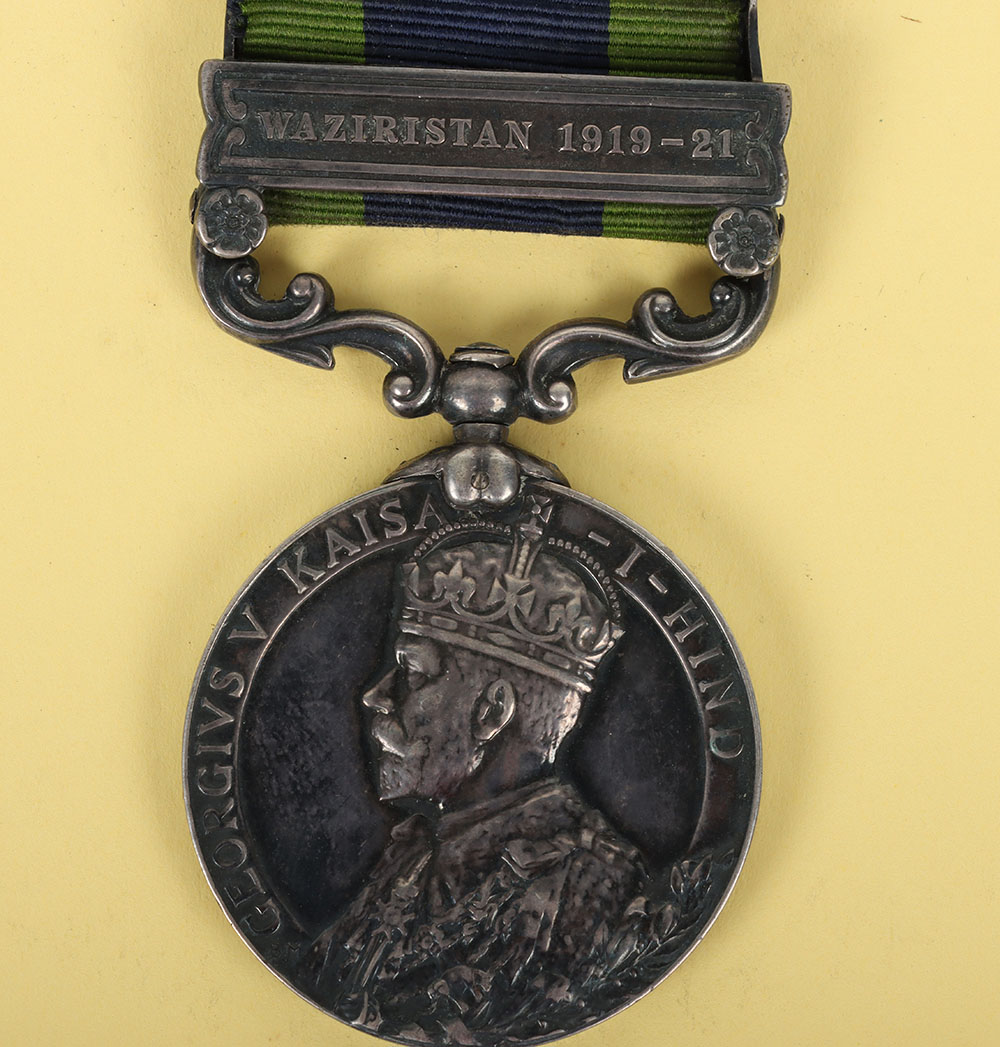 Indian General Service medal to the Norfolk Regiment for the campaign in Waziristan - Bild 2 aus 5