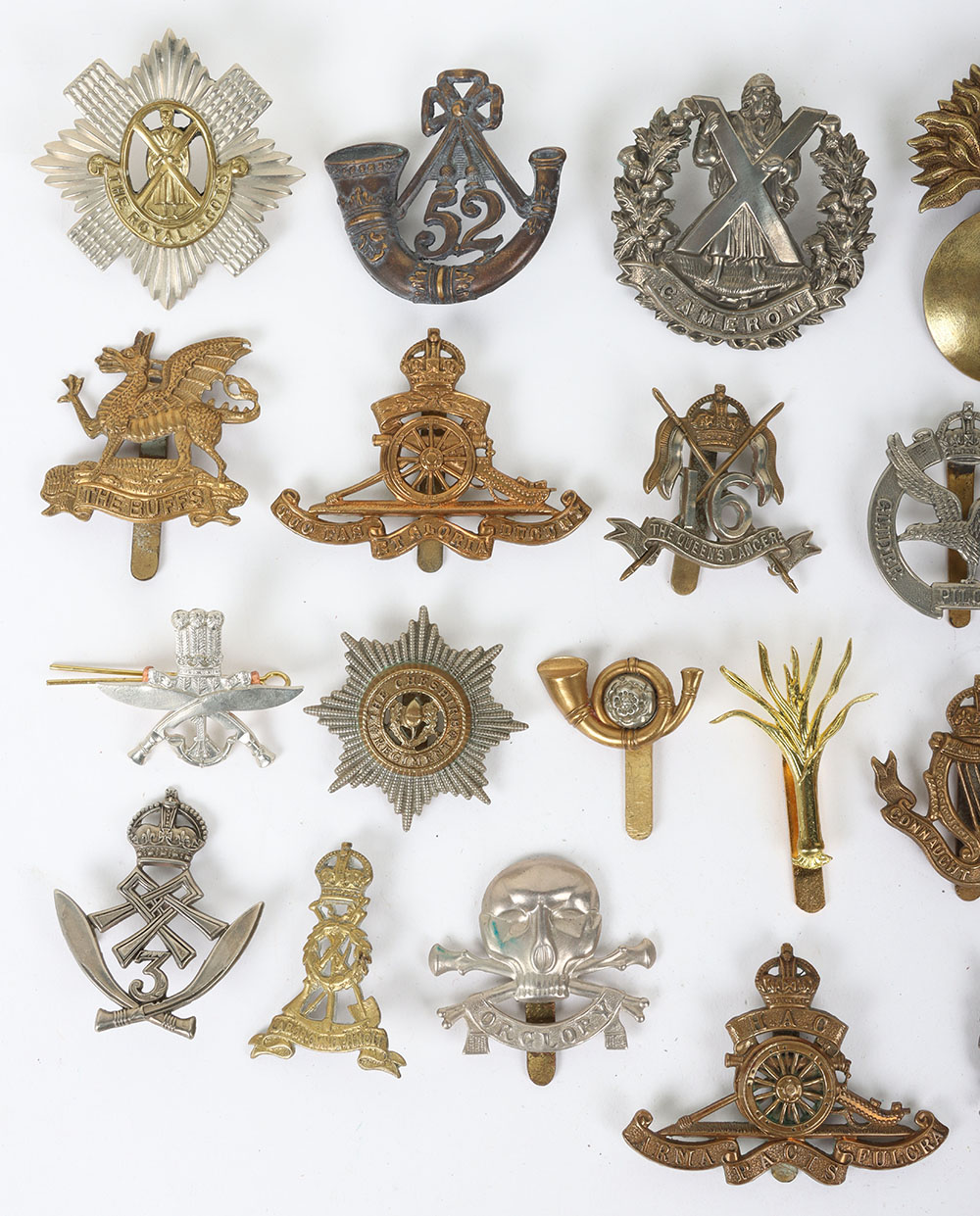 Assortment of Military badges - Image 2 of 3