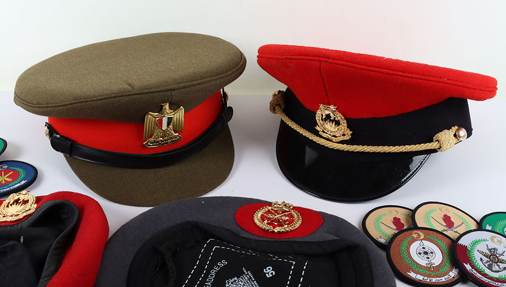 Malawi Military Police NCO Peaked Cap - Image 4 of 6