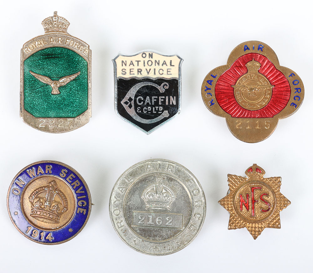 Selection of button hole lapel badges