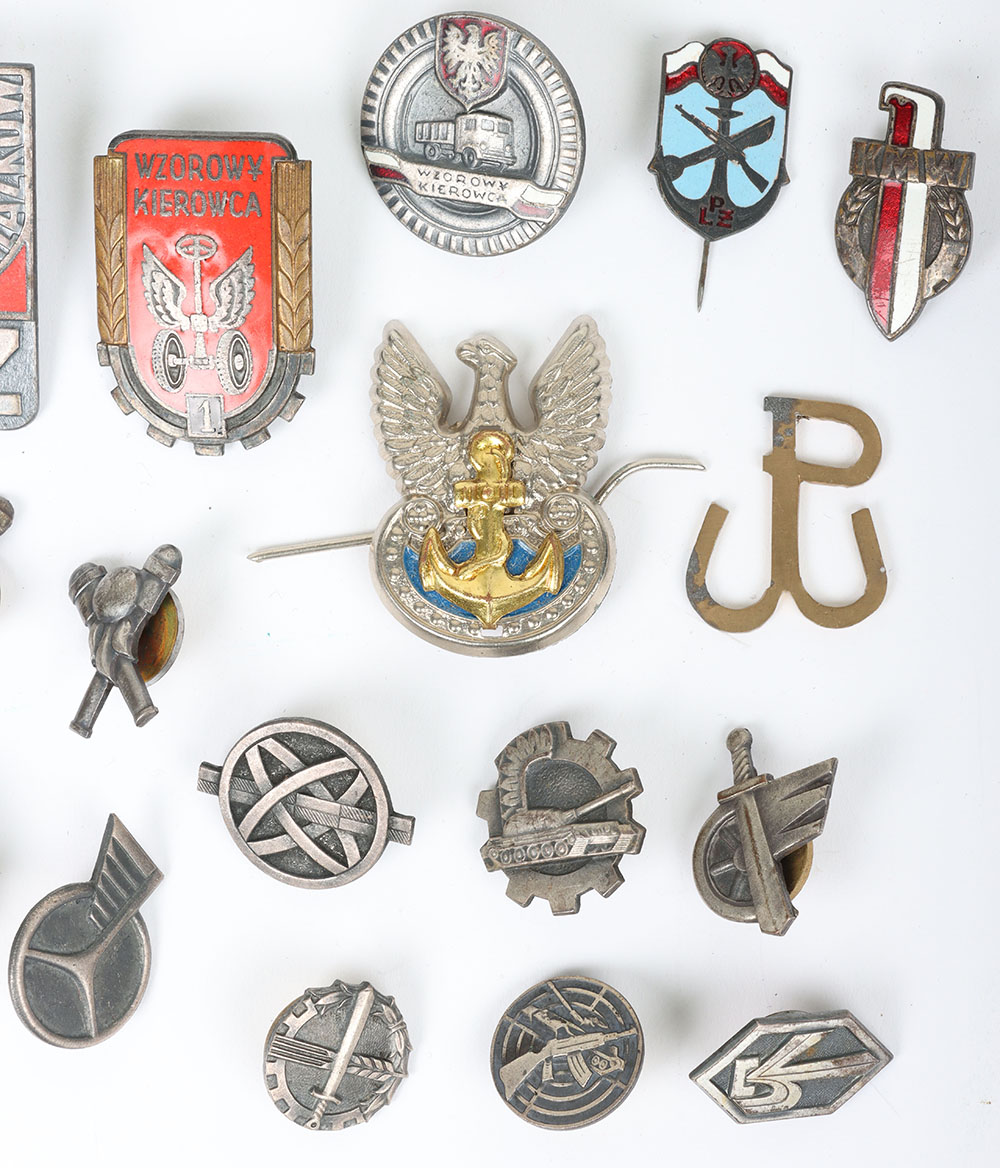 Post War grouping of Polish badges - Image 3 of 5