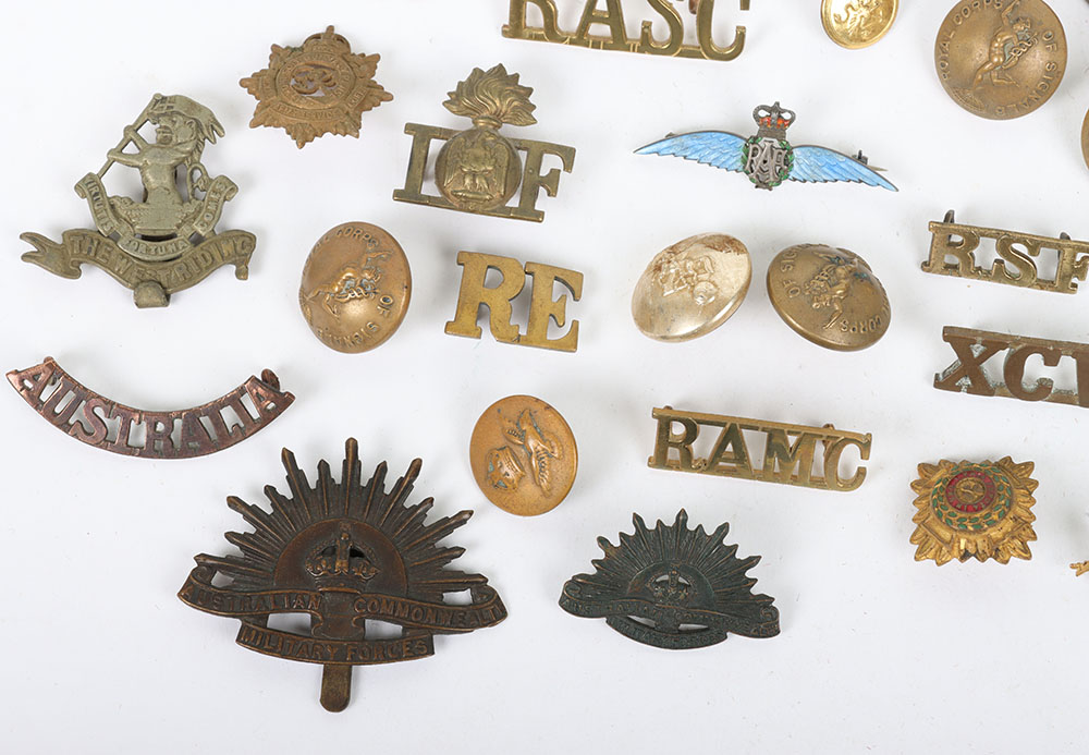 Large Quantity of cap badges, collar badges, cloth & metal shoulder titles - Image 5 of 5