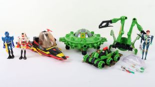 Vintage Popy Starzinger Star Crow Jan Coogo Vehicles Action Figures Britains Space Aliens, 