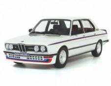 Ottomobile OT139 1:18 Scale Die Cast BMW E12 M535I Alpine White 1980.
