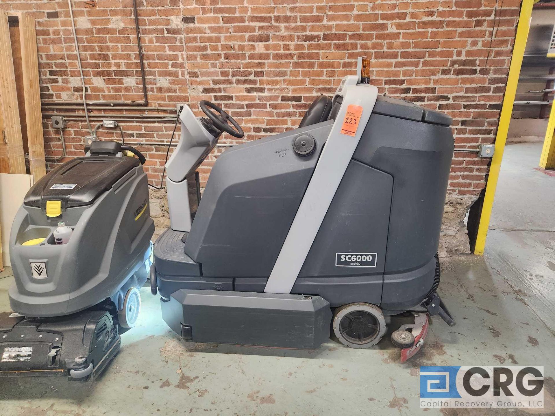 Kirchner Advance SC6000 cylindrical sweeper/scrubber, 66 hrs (LIKE NEW)