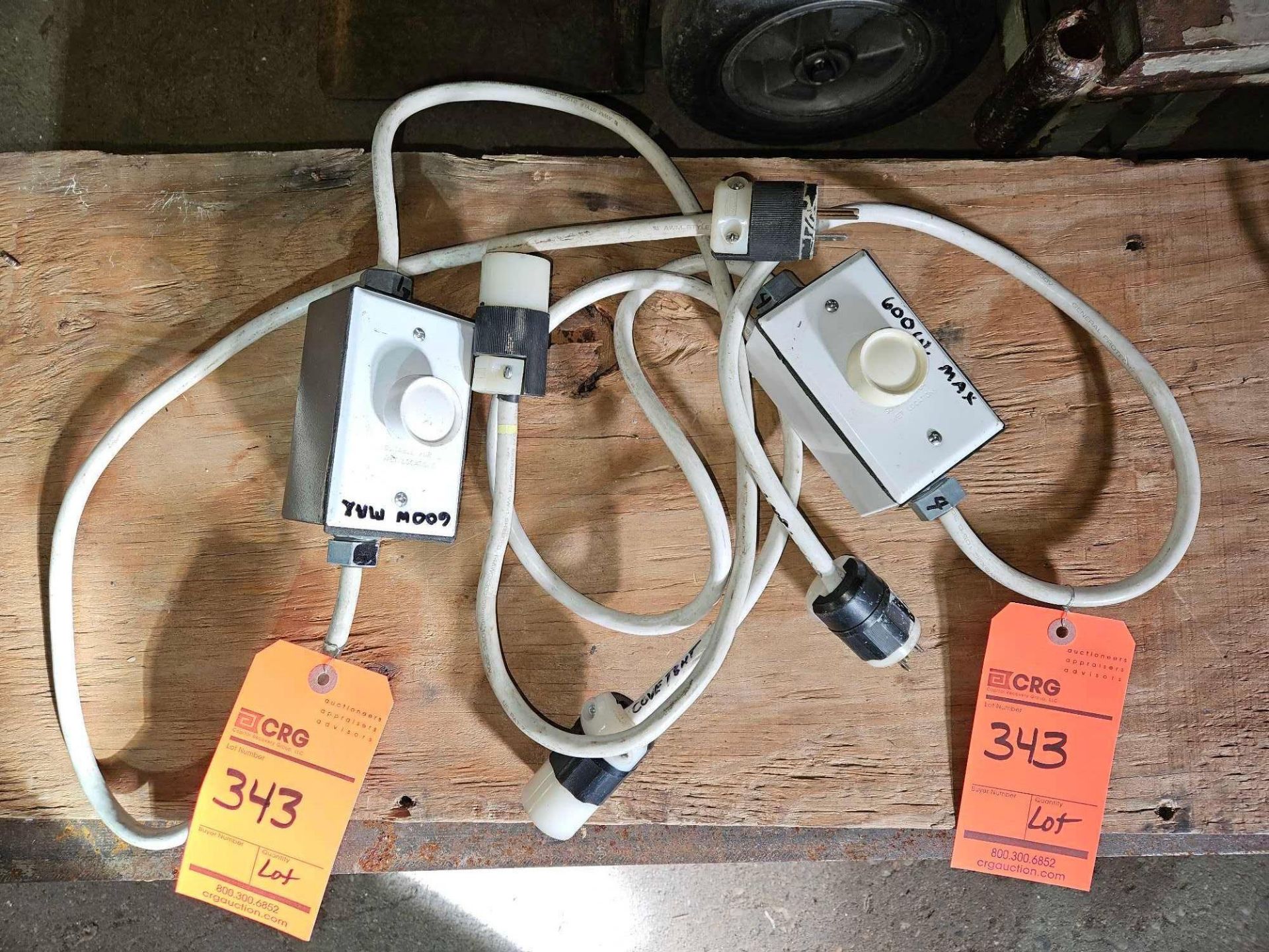 Lot of (2) 600W dimmers