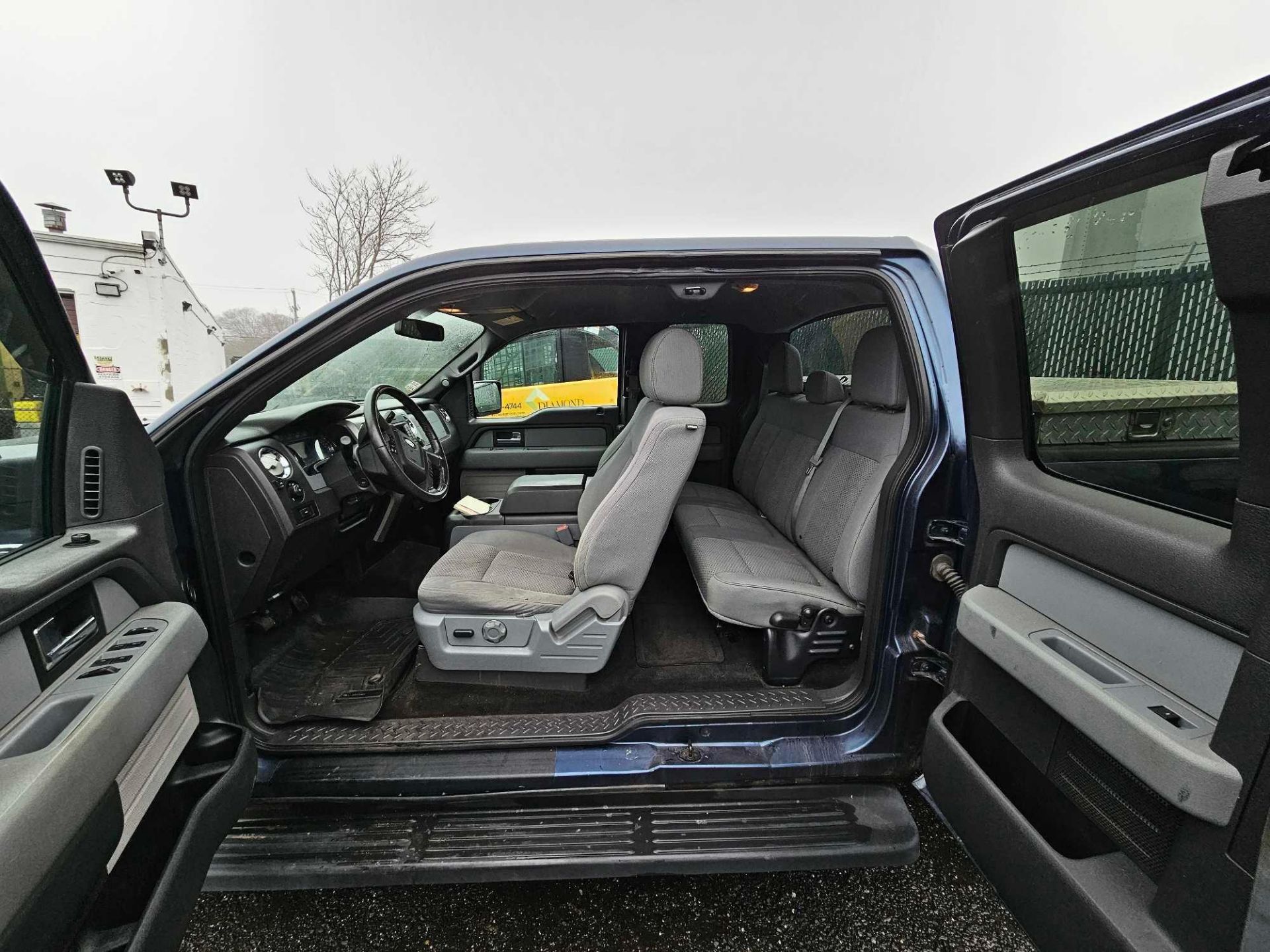 2014 Ford F150 Extended Cab Pickup - Image 7 of 9