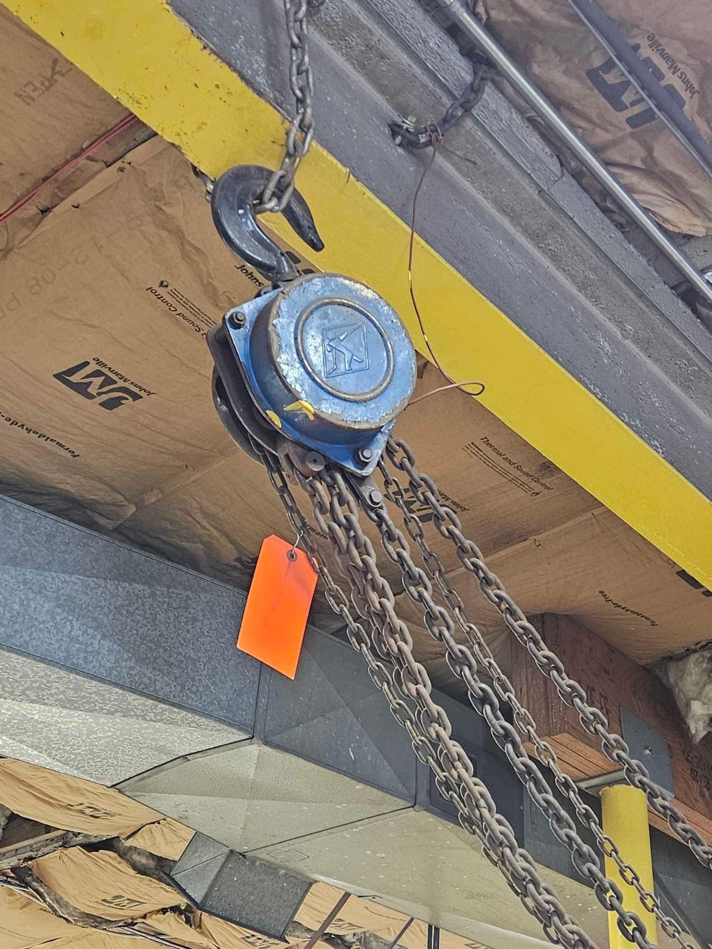 Manual Chain Hoist - Image 2 of 3