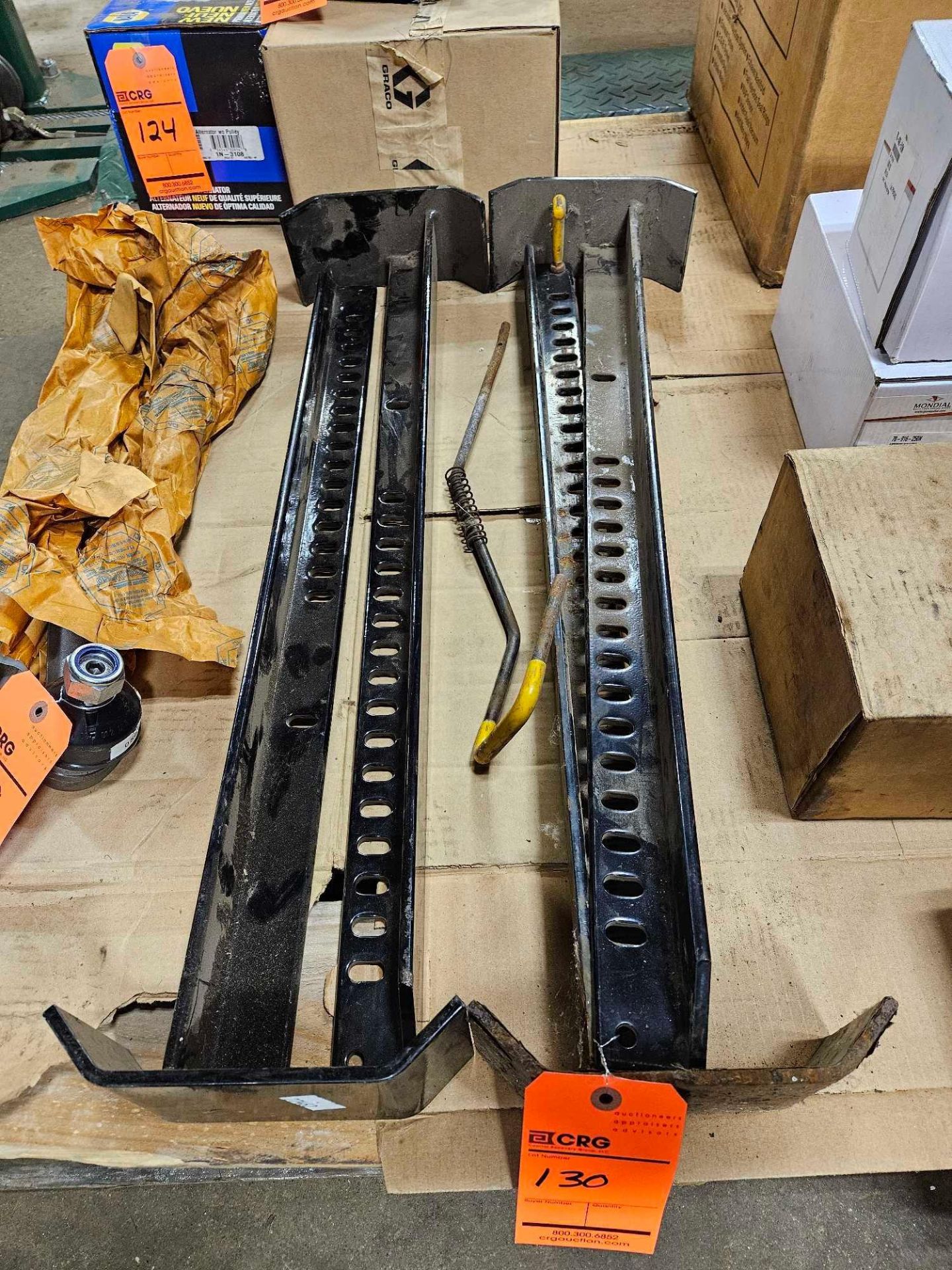 Sets of Snowplow Blade Kickstand Jack Legs