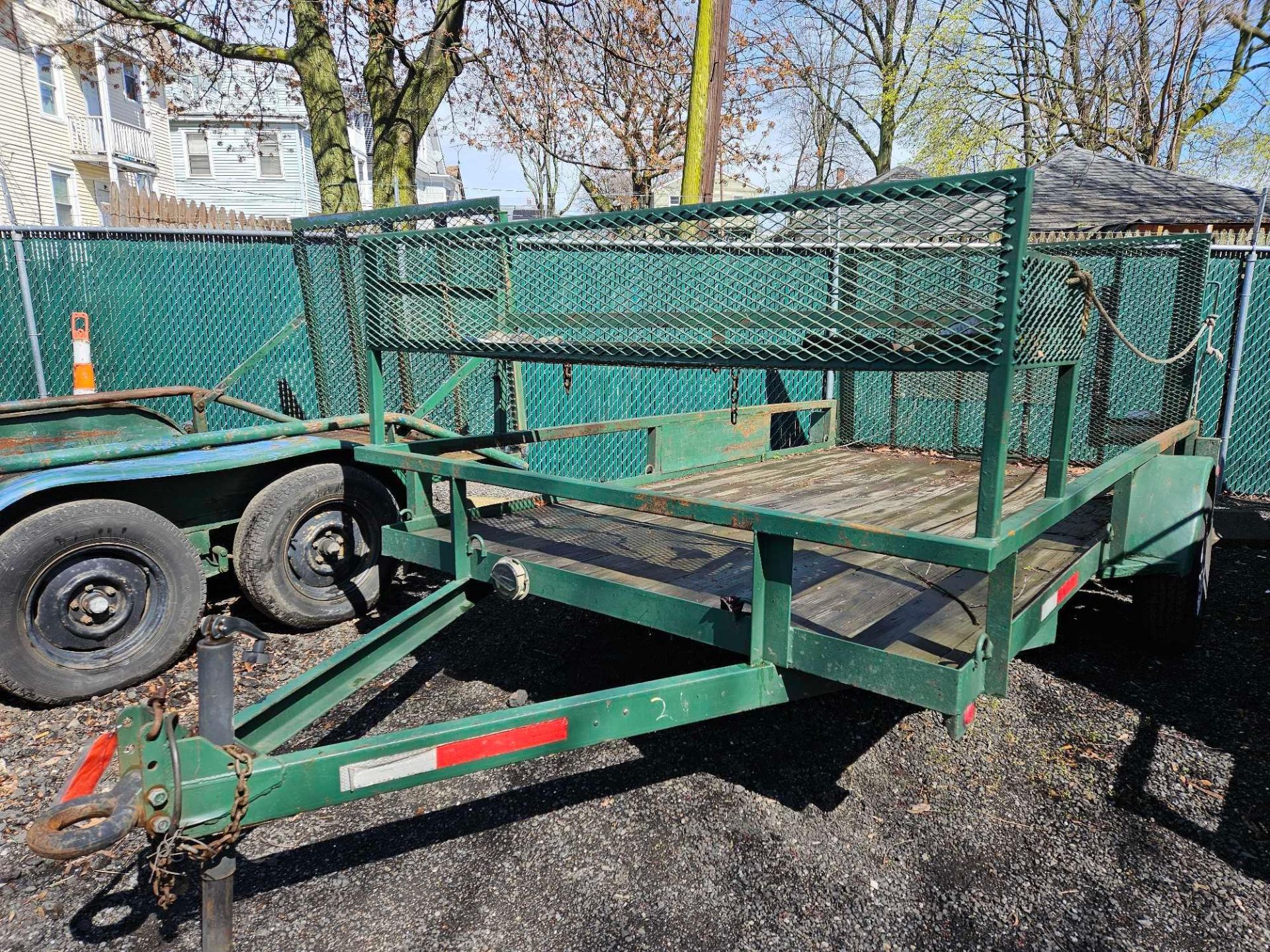 2002 12 ft Wood Deck Commercial Trailer w/Ramp - Image 2 of 4