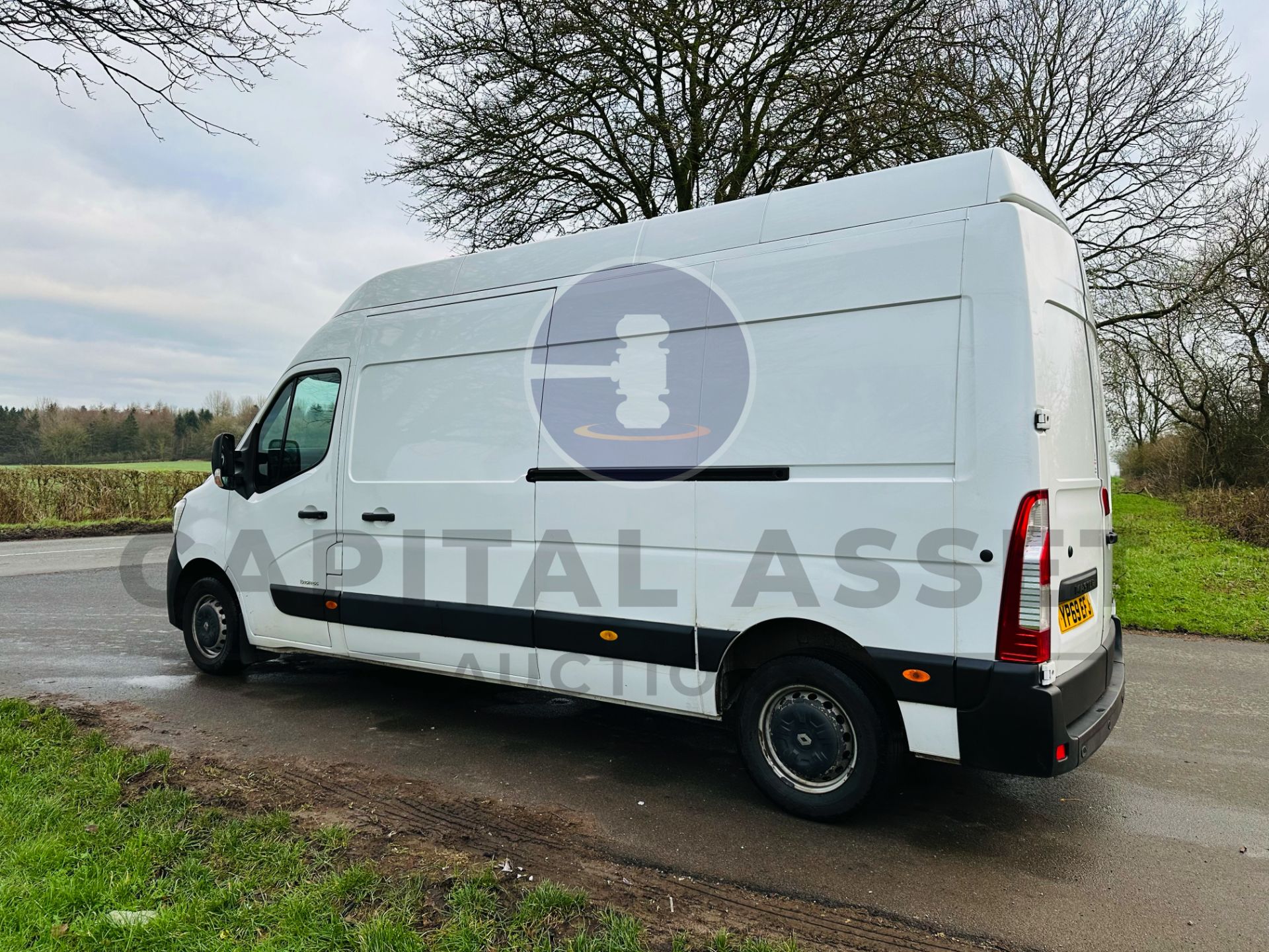 (ON SALE) RENAULT MASTER 2.3 DCI LWB *BUSINESS EDITION* - 2020 MODEL - ONLY 85K MILES - EURO 6 - Image 7 of 25