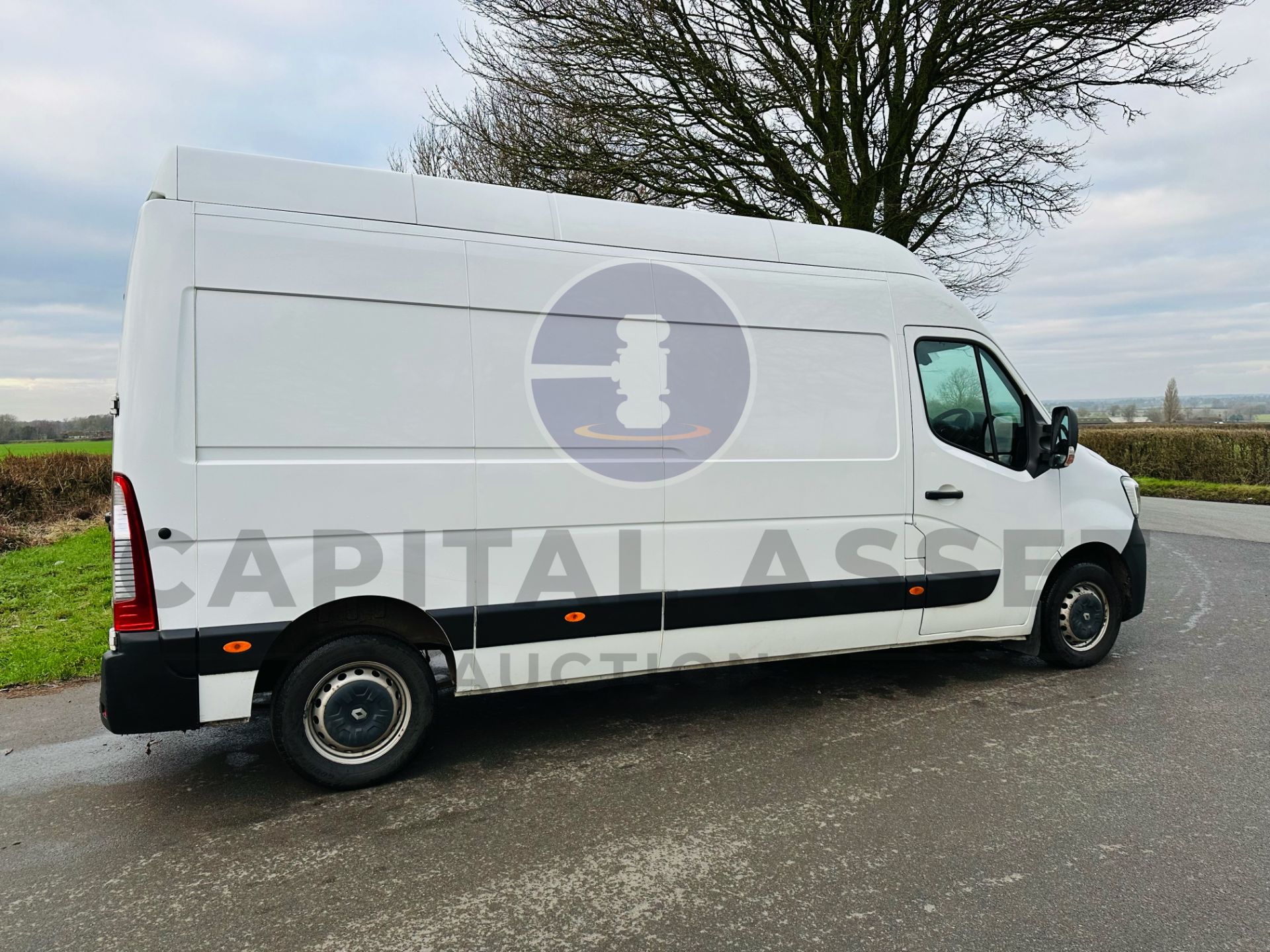 (ON SALE) RENAULT MASTER 2.3 DCI LWB *BUSINESS EDITION* - 2020 MODEL - ONLY 85K MILES - EURO 6 - Image 10 of 25