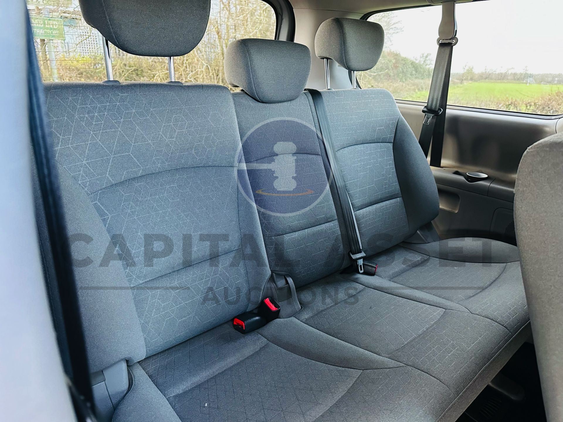 HYUNDAI I800 *9 SEATER MPV / BUS* (2019 - EURO 6) 2.5 CRDI - AUTOMATIC *SE EDITION* (1 OWNER) - Image 13 of 34