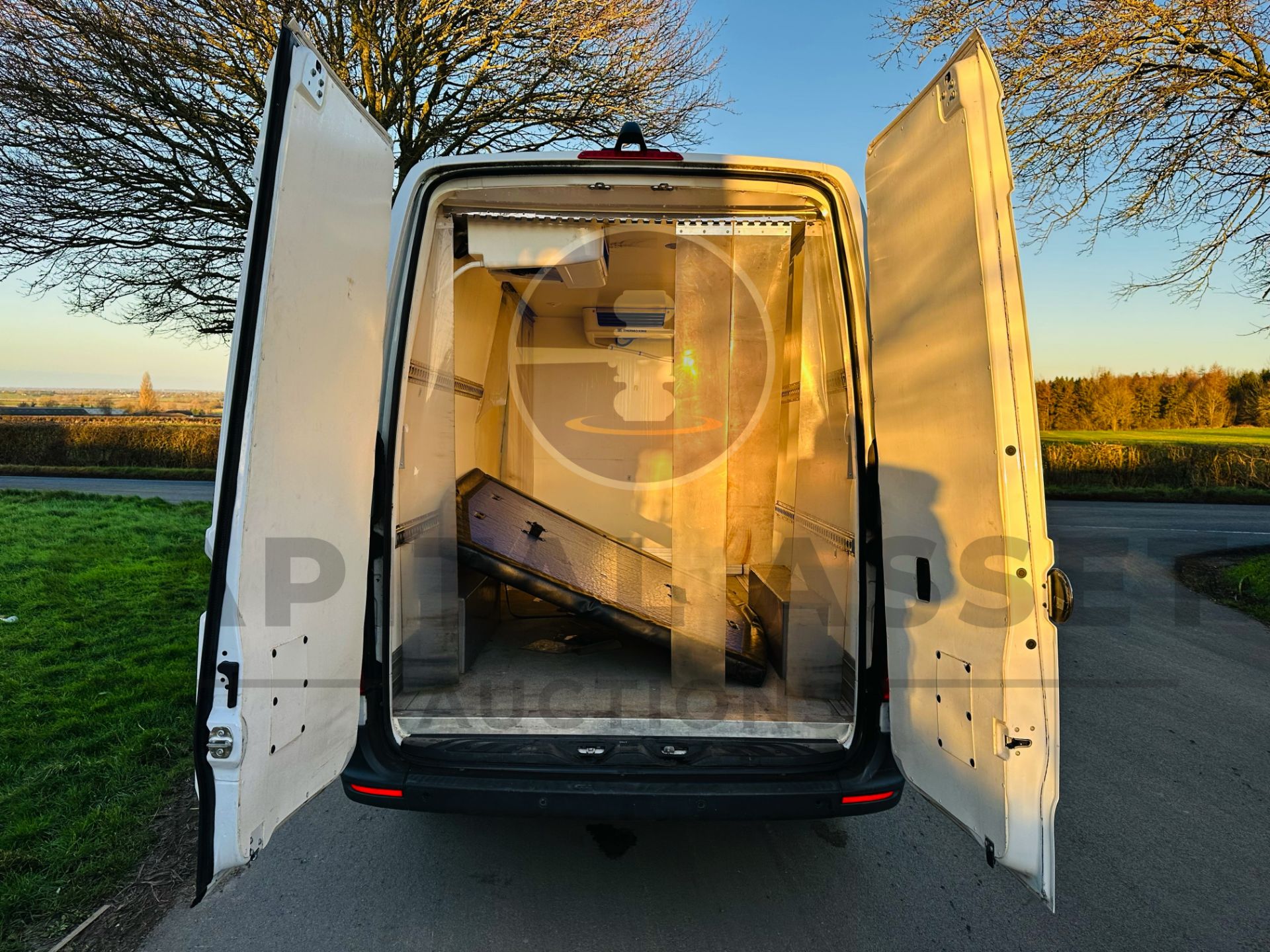 MERCEDES-BENZ SPRINTER 314 CDI *MWB - REFRIGERATED VAN* (2019 - FACELIFT MODEL) *OVERNIGHT STANDBY* - Image 11 of 33