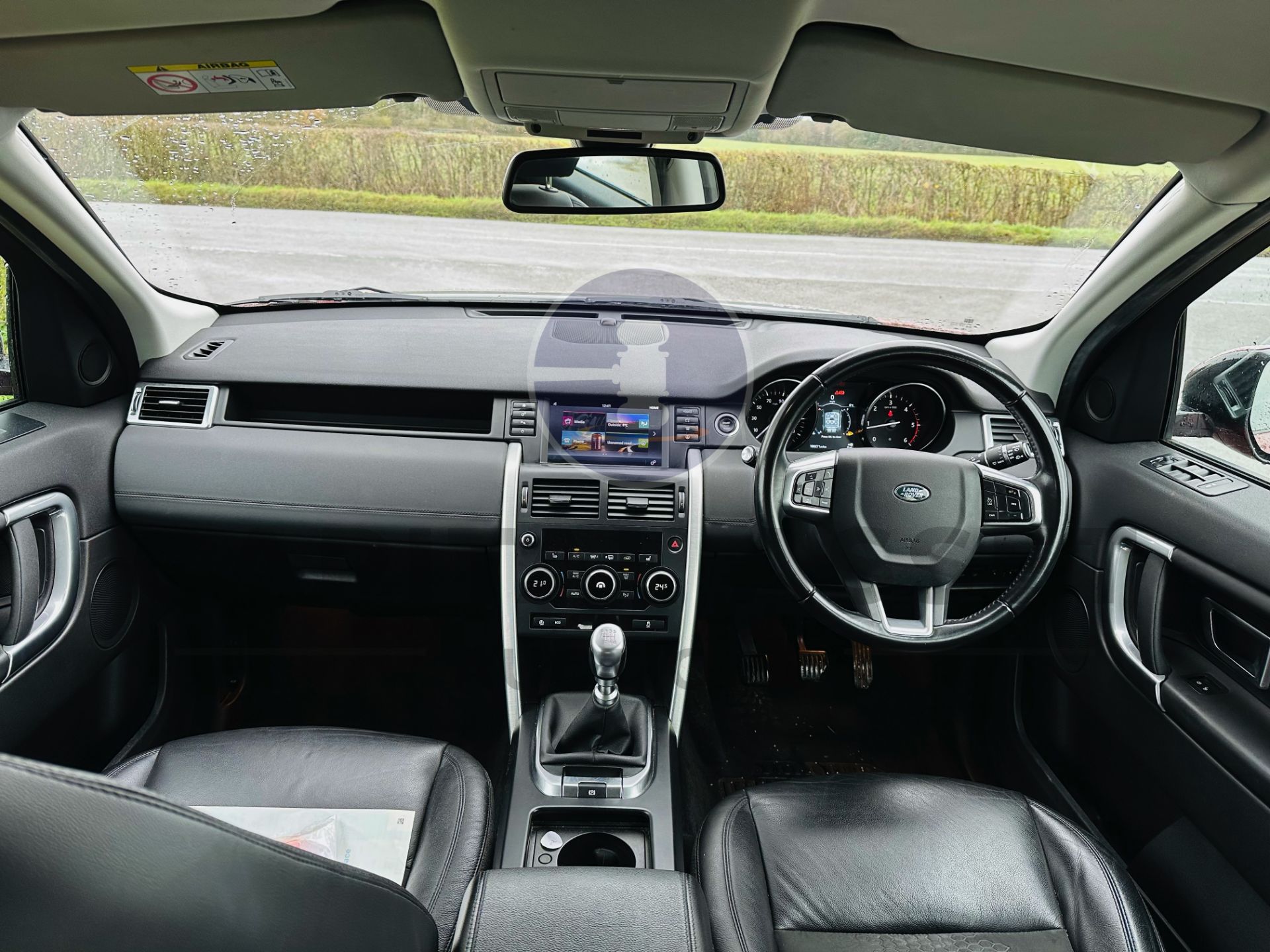 LAND ROVER DISCOVERY SPORT "SE TECH" AUTO-START/STOP 18 REG - LEATHER - SAT NAV - LOOK!! - Image 20 of 42