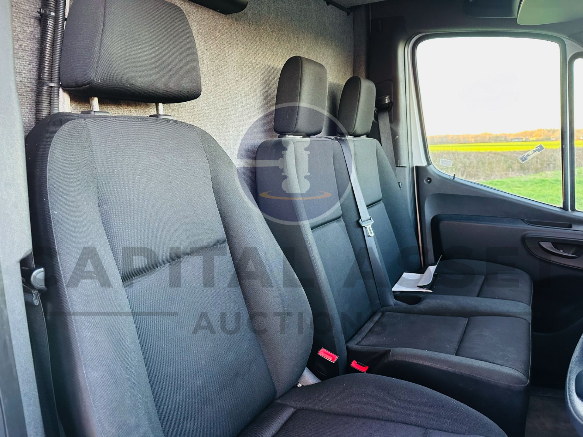 MERCEDES-BENZ SPRINTER 314 CDI *MWB - REFRIGERATED VAN* (2019 - FACELIFT MODEL) *OVERNIGHT STANDBY* - Image 21 of 33