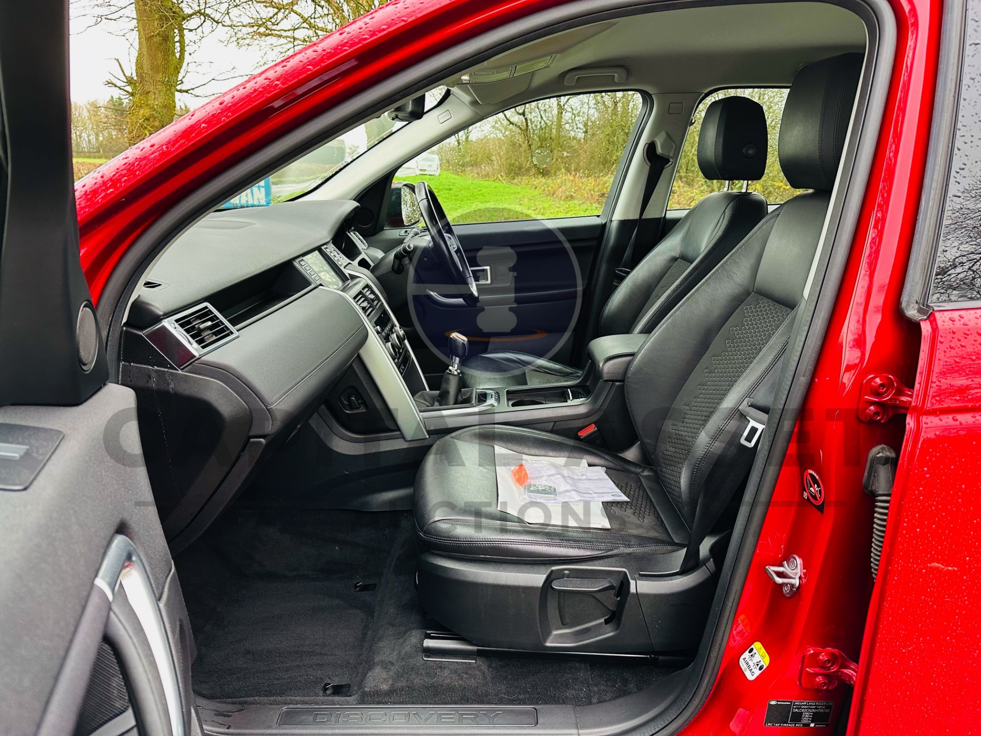 LAND ROVER DISCOVERY SPORT "SE TECH" AUTO-START/STOP 18 REG - LEATHER - SAT NAV - LOOK!! - Image 21 of 42