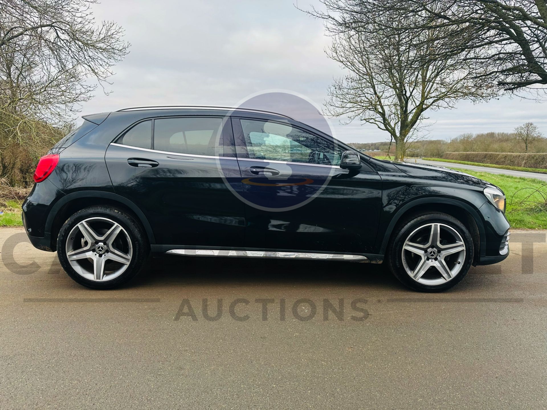 (On Sale) MERCEDES-BENZ GLA 200 *AMG LINE* 5 DOOR SUV (2019 - EURO 6) AUTO STOP/START (1 OWNER) - Image 16 of 40