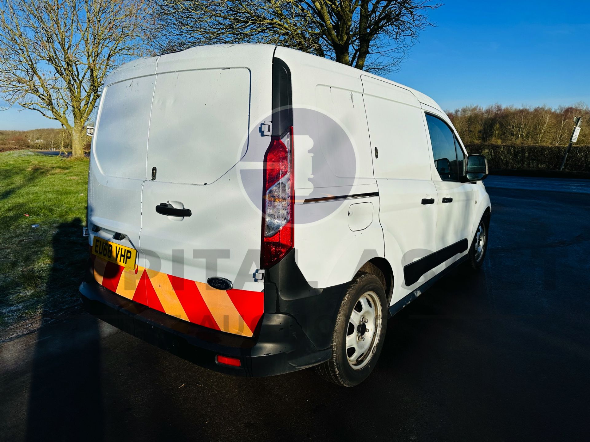 FORD TRANSIT CONNECT 1.5TDCI - 5 SEATER CREW VAN - 2019 MODEL - 1 OWNER FROM NEW - ULEZ COMPLIANT! - Image 9 of 32