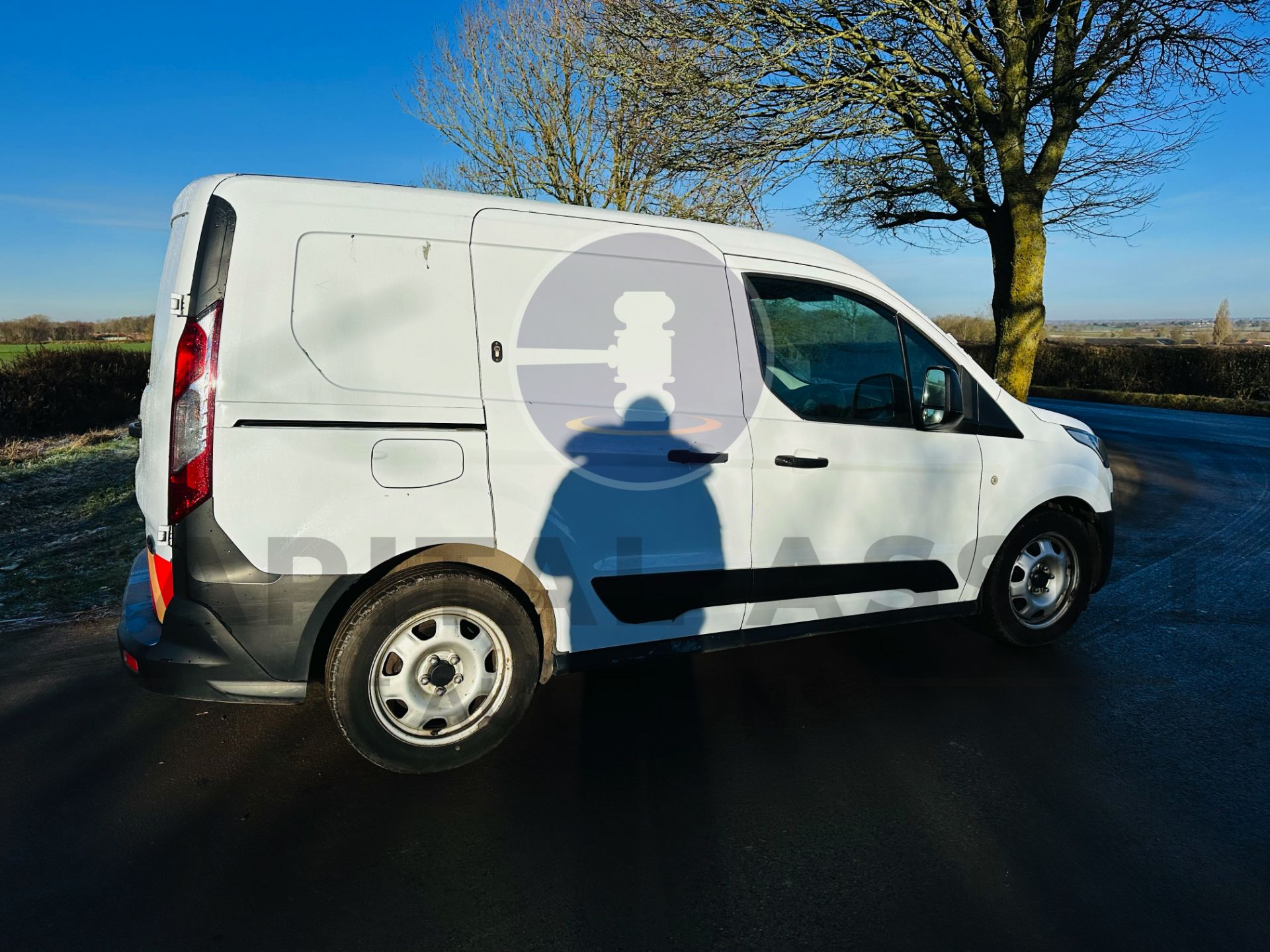 FORD TRANSIT CONNECT 1.5TDCI - 5 SEATER CREW VAN - 2019 MODEL - 1 OWNER FROM NEW - ULEZ COMPLIANT! - Image 10 of 32