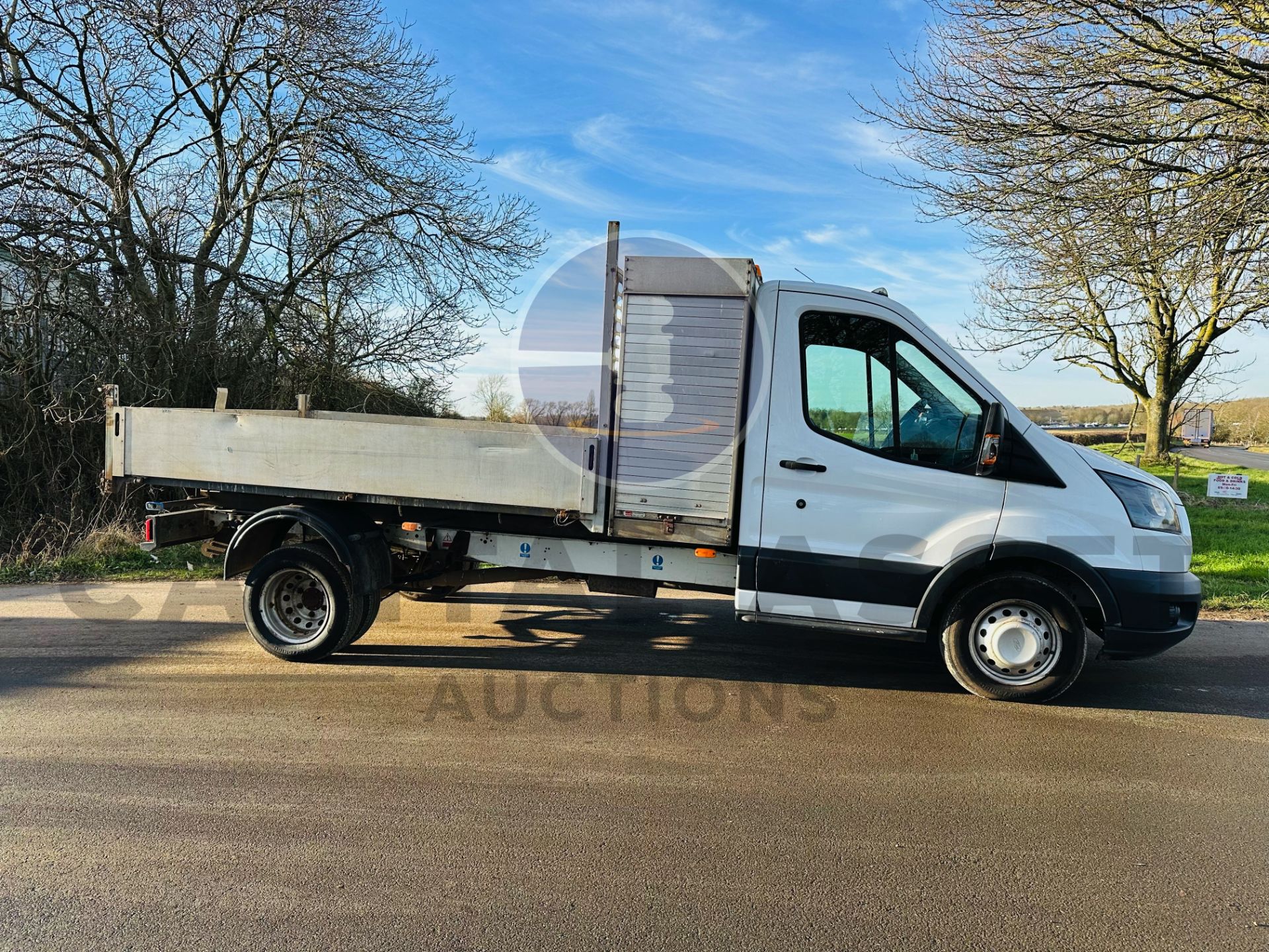 FORD TRANSIT 2.2 TDCI (350) ECOBLUE *TWIN REAR WHEELER / TIPPER TRUCK* - 17 REG - EURO 6 - LOW MILES - Image 12 of 24