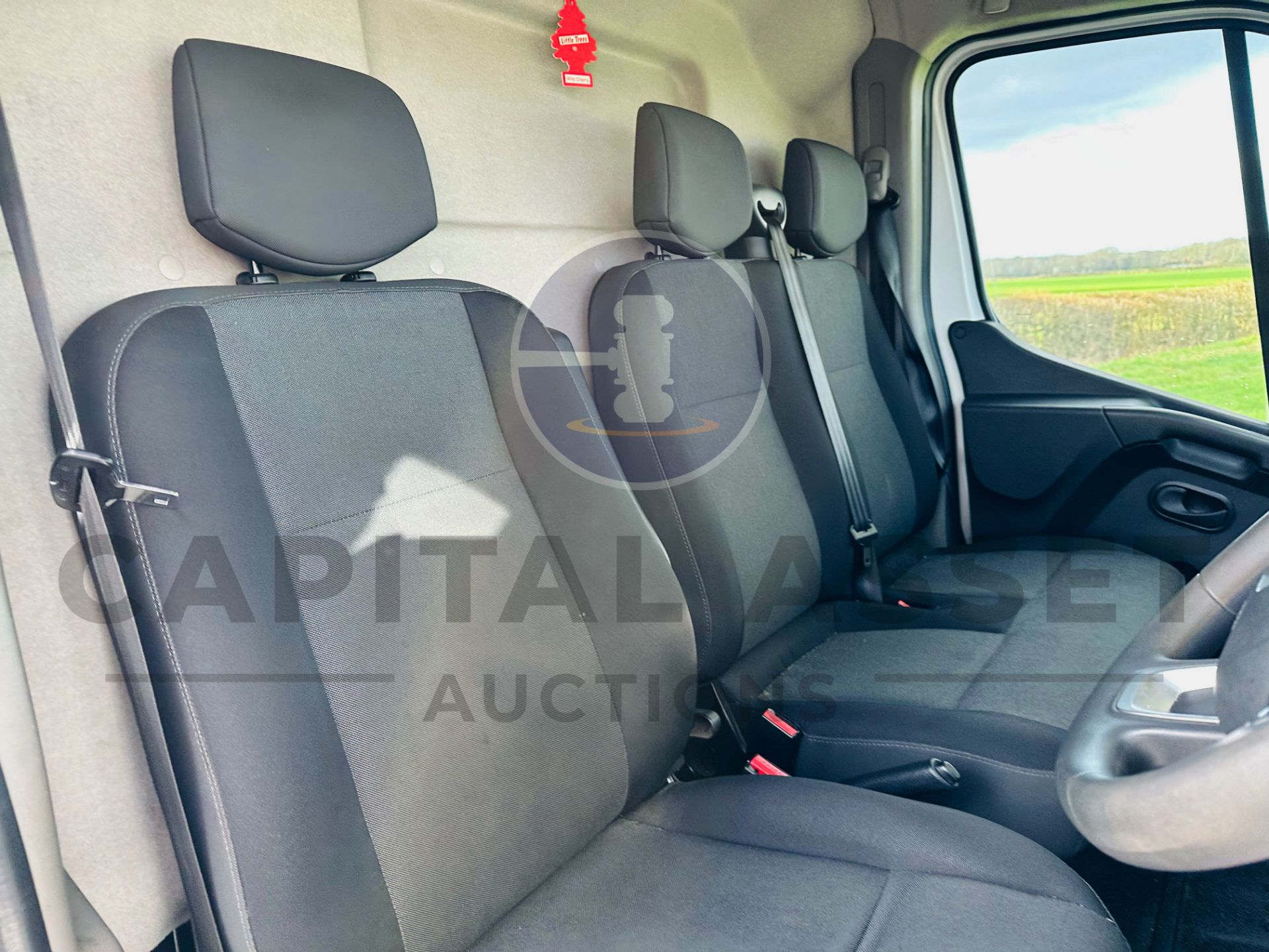 (ON SALE) RENAULT MASTER 2.3 DCI 3.5T *BUSINESS EDITION* MWB - 2021 MODEL - 1 OWNER - EURO 6 - Image 19 of 28