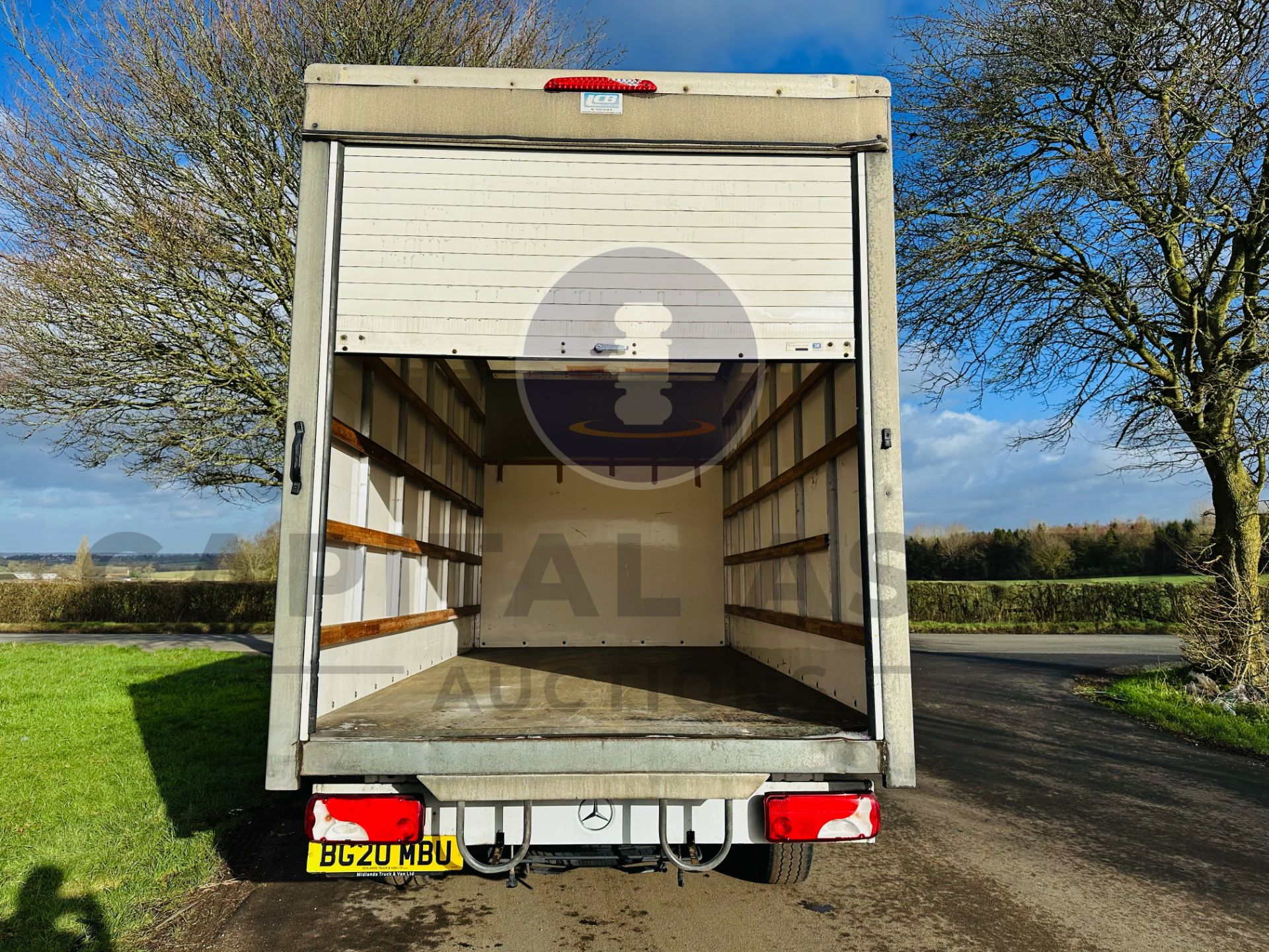 (ON SALE) MERCEDES-BENZ SPRINTER 314 CDI *LUTON / BOX VAN WITH TAIL-LIFT - 20 REG - EURO 6 - Image 9 of 22