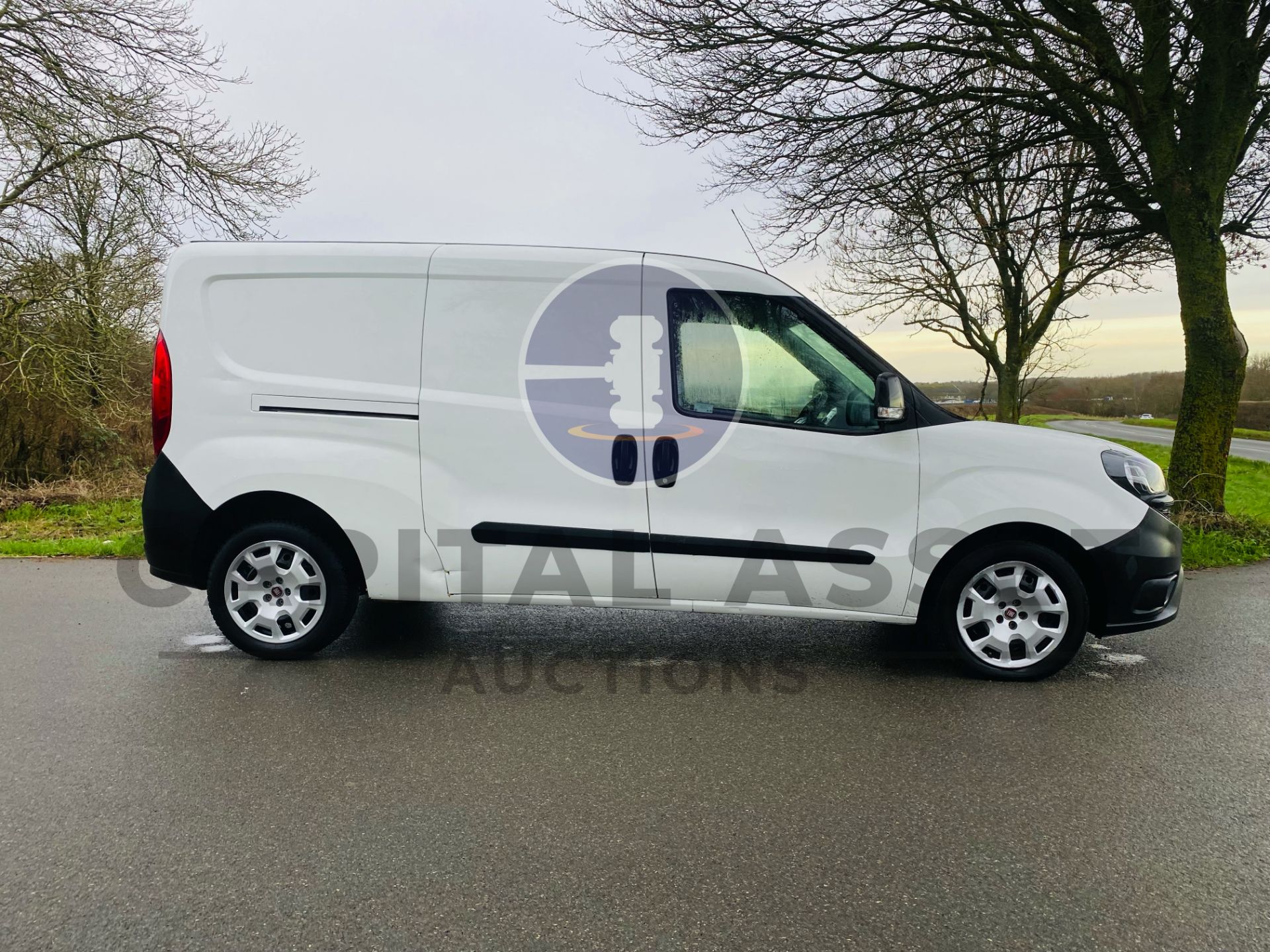 FIAT DOBLO PANEL VAN 1.6 MULTIJET *AIR CON* LWB EURO 6 TWIN SIDE LOADING DOORS ONLY 46793 MILES!!! - Image 10 of 23