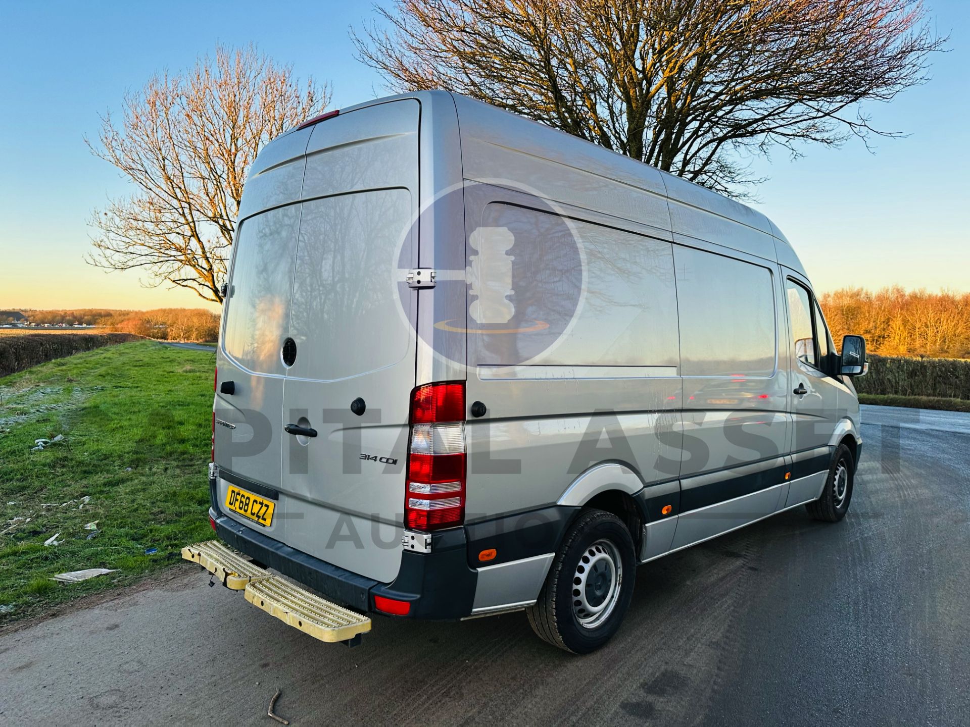 (ON SALE) MERCEDES-BENZ SPRINTER 314 CDI MWB VAN *BLUETEC EDITION* - 68 REG - EURO 6 - AIR CON - Image 9 of 26