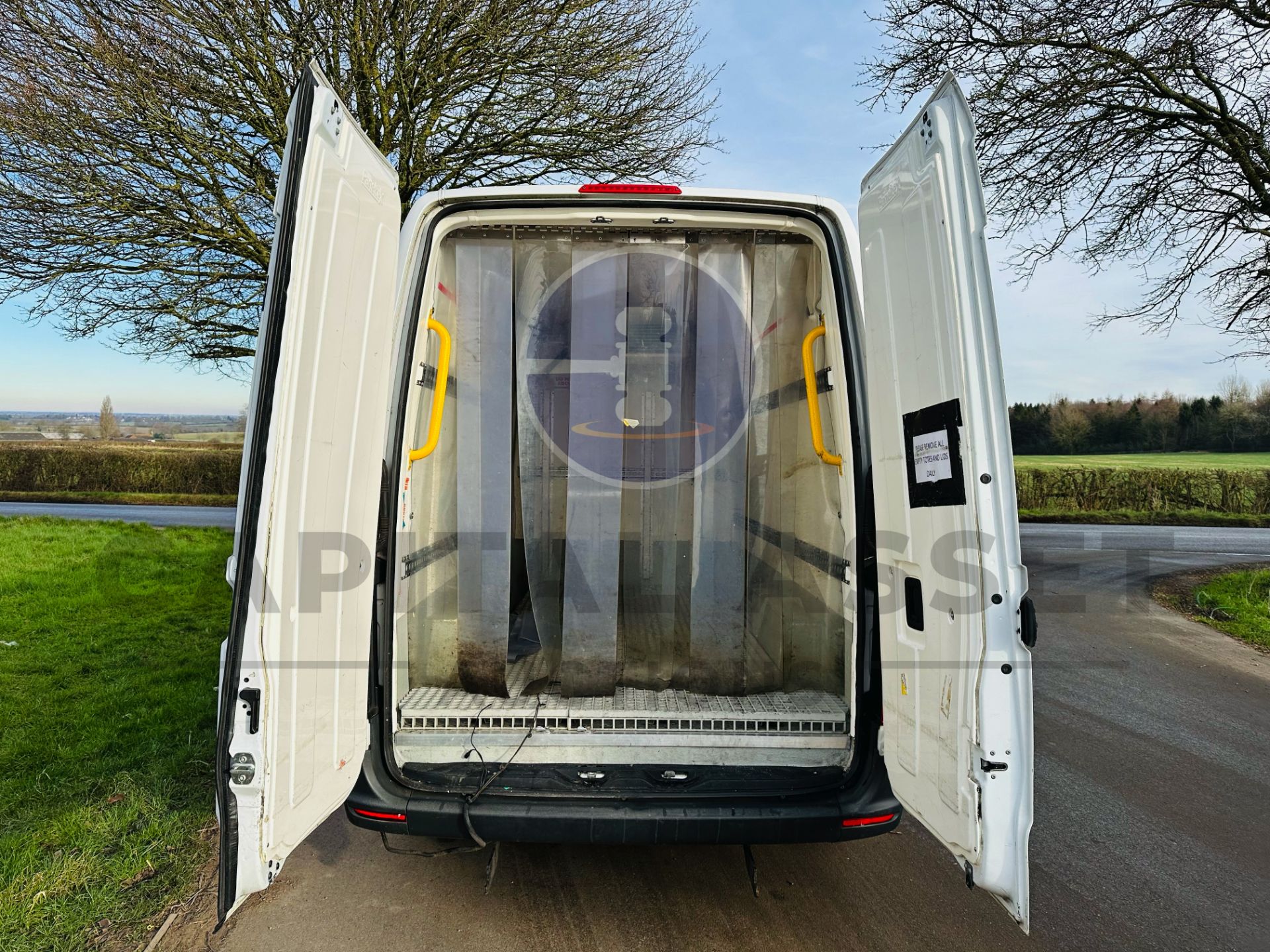 (ON SALE) MERCEDES-BENZ SPRINTER 314 CDI FRIDGE / FREEZER / CHILKLER VAN - 2020 REG - ULEZ COMPLIANT - Image 11 of 28