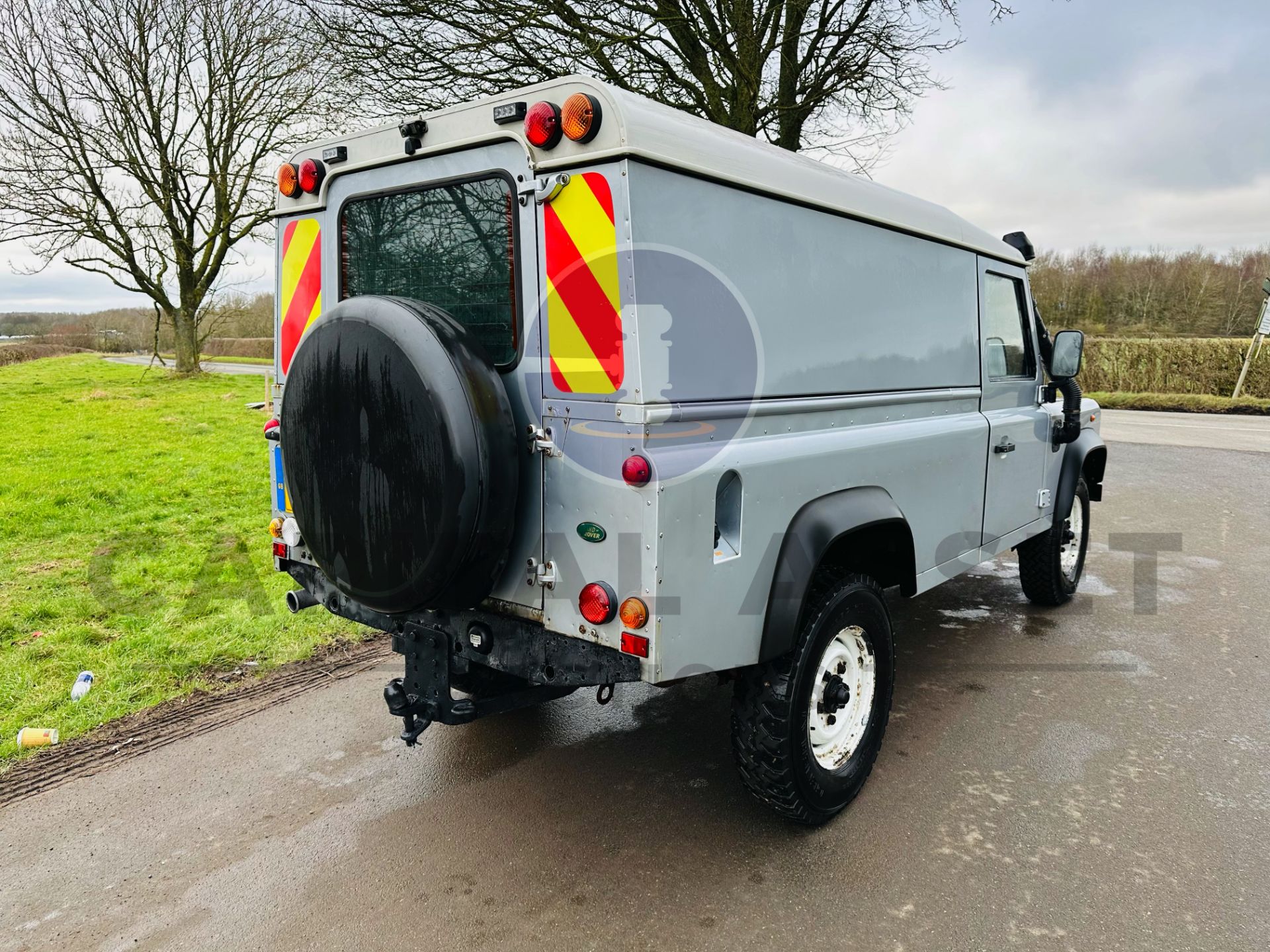 (On Sale) LAND ROVER DEFENDER 110 *HARD TOP VAN* - 06 REG - SNORKEL - MEDIA PLAYER!!! - Image 9 of 20