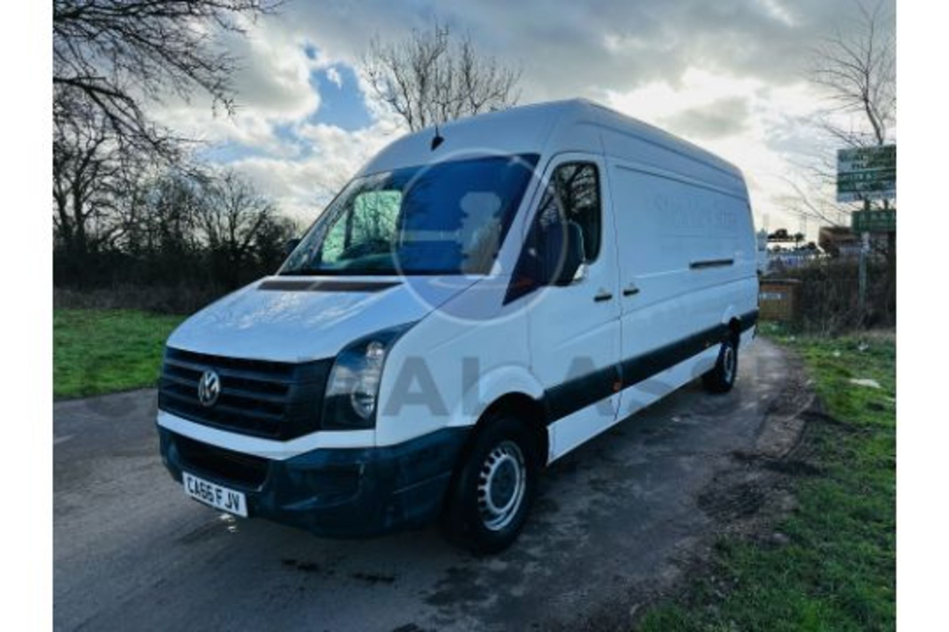 (ON SALE) VOLKSWAGEN CRAFTER 2.0TDI (140) LONG WHEEL BASE - 2017 REG - EURO 6 - AIR CON - LOOK!!