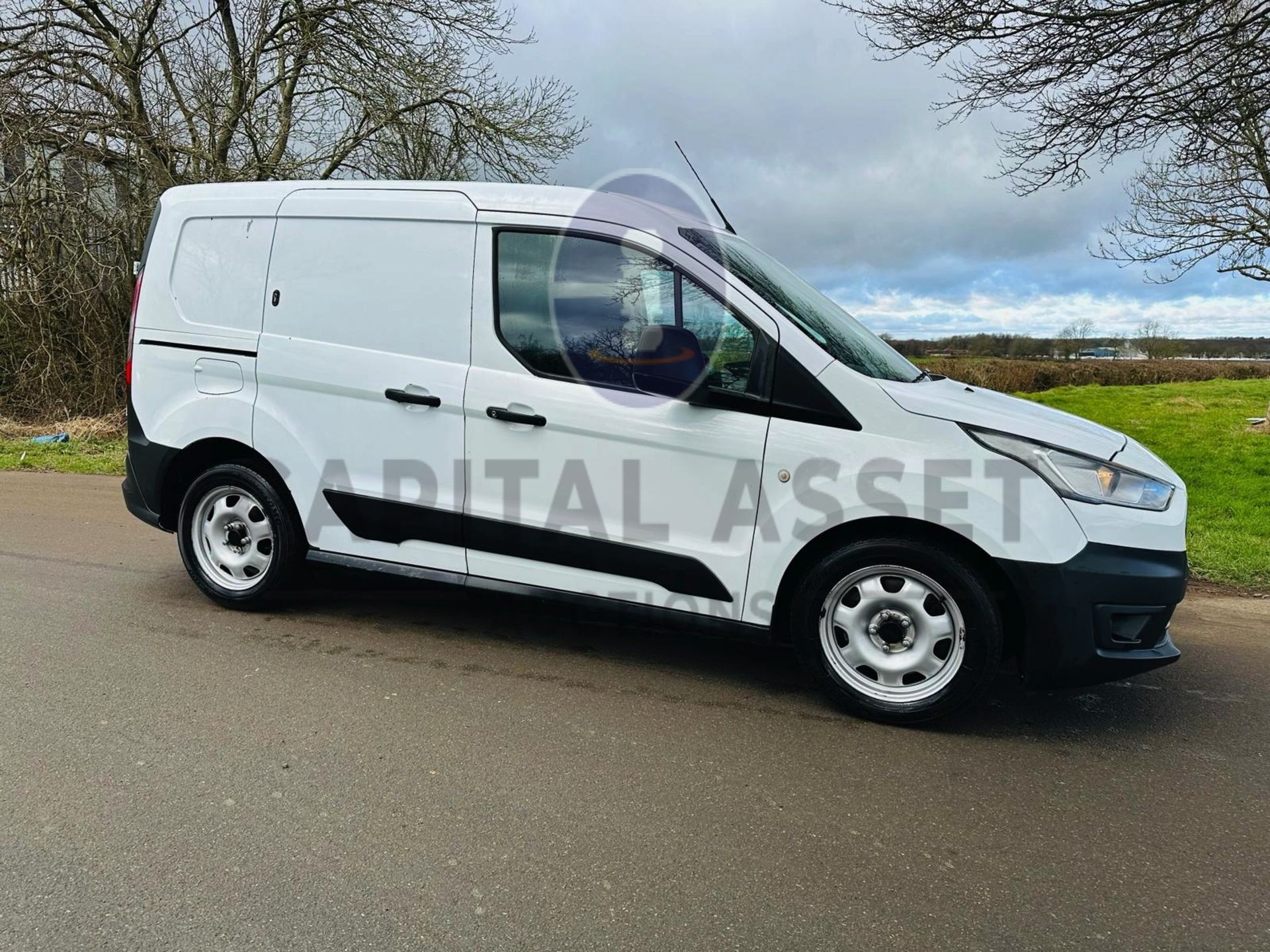 (ON SALE)FORD TRANSIT CONNECT 1.5TDI (100) 5 SEATER DUALINER / CREW VAN - EURO 6 - 2019 MODEL -