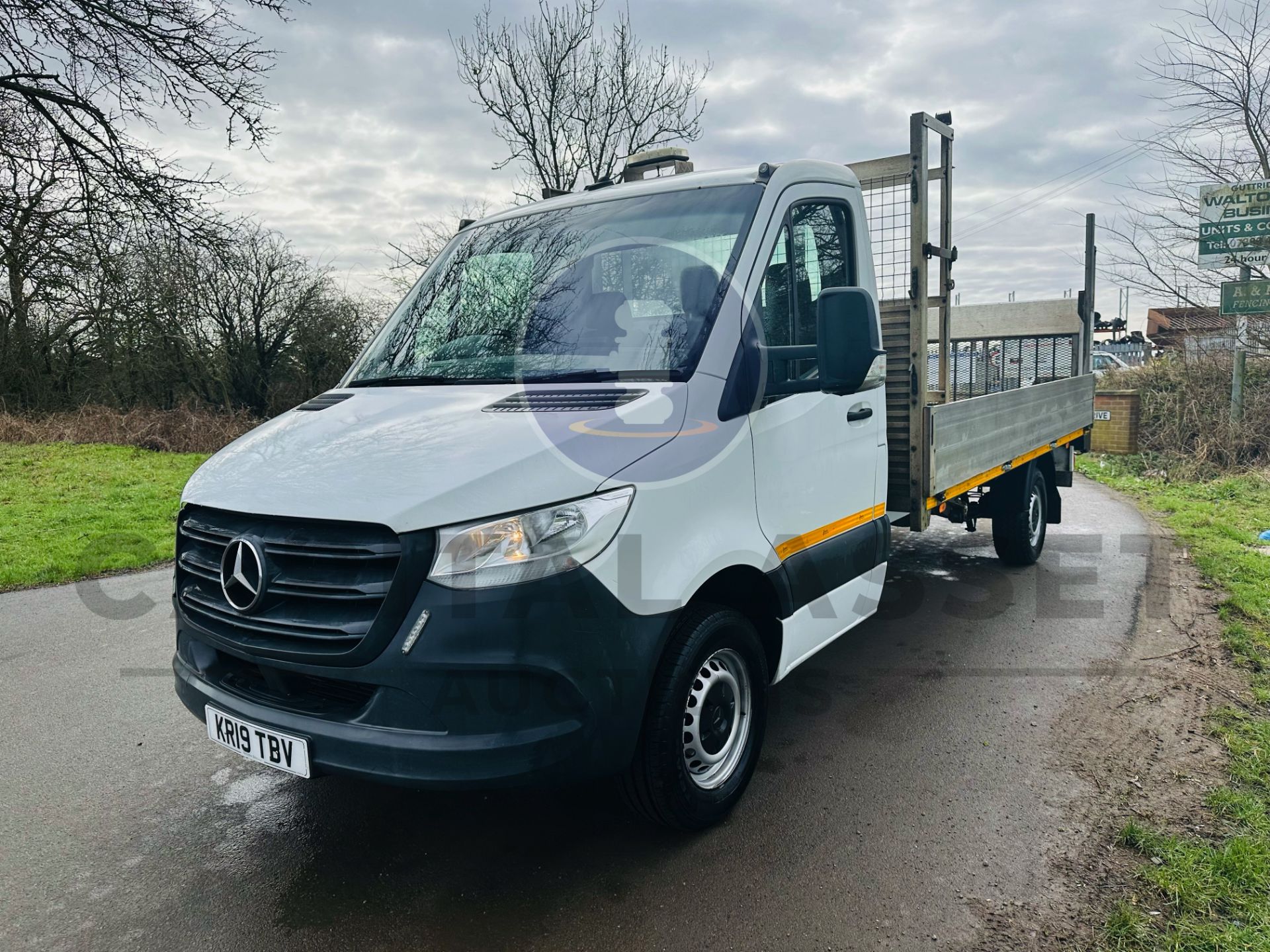 (ON SALE) MERCEDES SPRINTER 314CDI "LWB" DROPSIDE WITH ELECTRIC TAIL-LIFT - 19 REG - 1 OWNER - FSH - Image 4 of 28