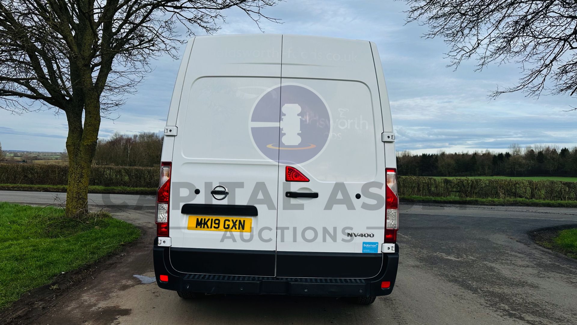 NISSAN NV400 SE *LWB - REFRIGERATED VAN* (2019 - EURO 6) 2.3 DCI - 6 SPEED *AIR CON* (1 OWNER) - Image 11 of 37