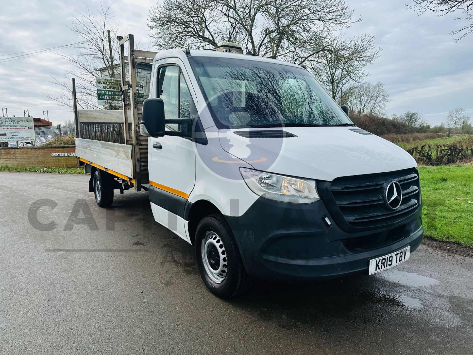 (ON SALE) MERCEDES SPRINTER 314CDI "LWB" DROPSIDE WITH ELECTRIC TAIL-LIFT - 19 REG - 1 OWNER - FSH - Image 2 of 28