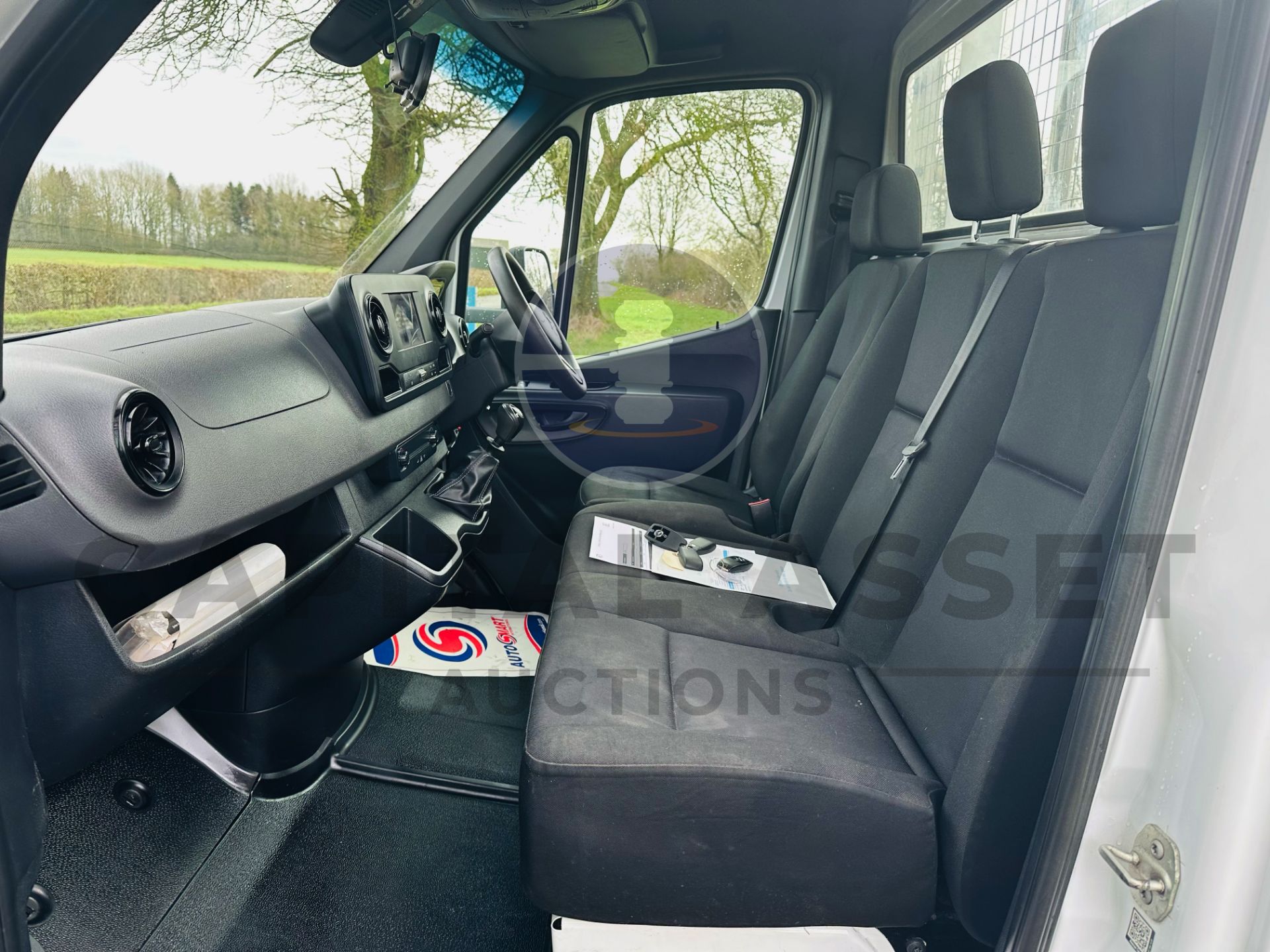 (ON SALE) MERCEDES SPRINTER 314CDI "LWB" DROPSIDE WITH ELECTRIC TAIL-LIFT - 19 REG - 1 OWNER - FSH - Image 13 of 28